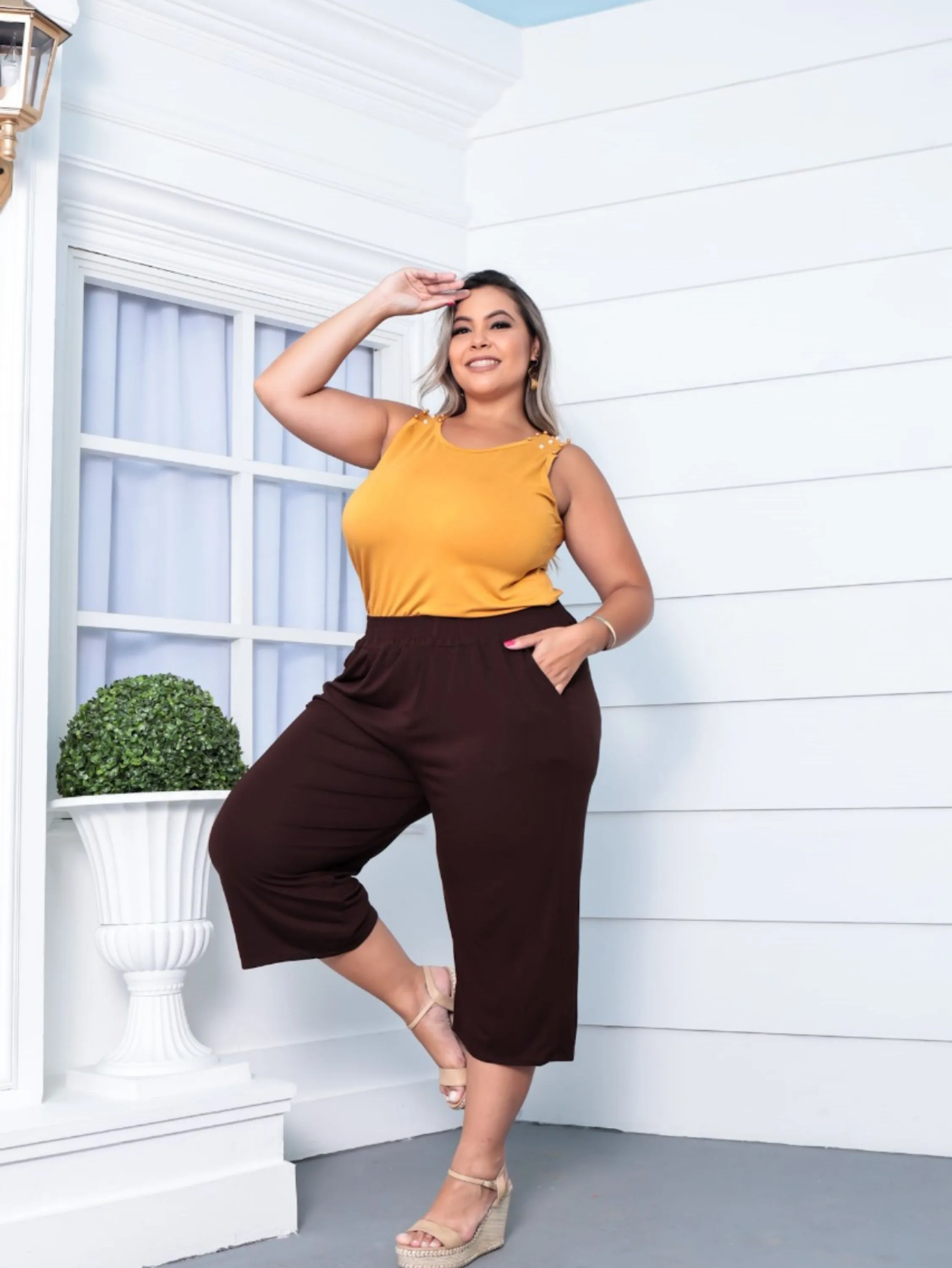 Calça pantacourt Plus size