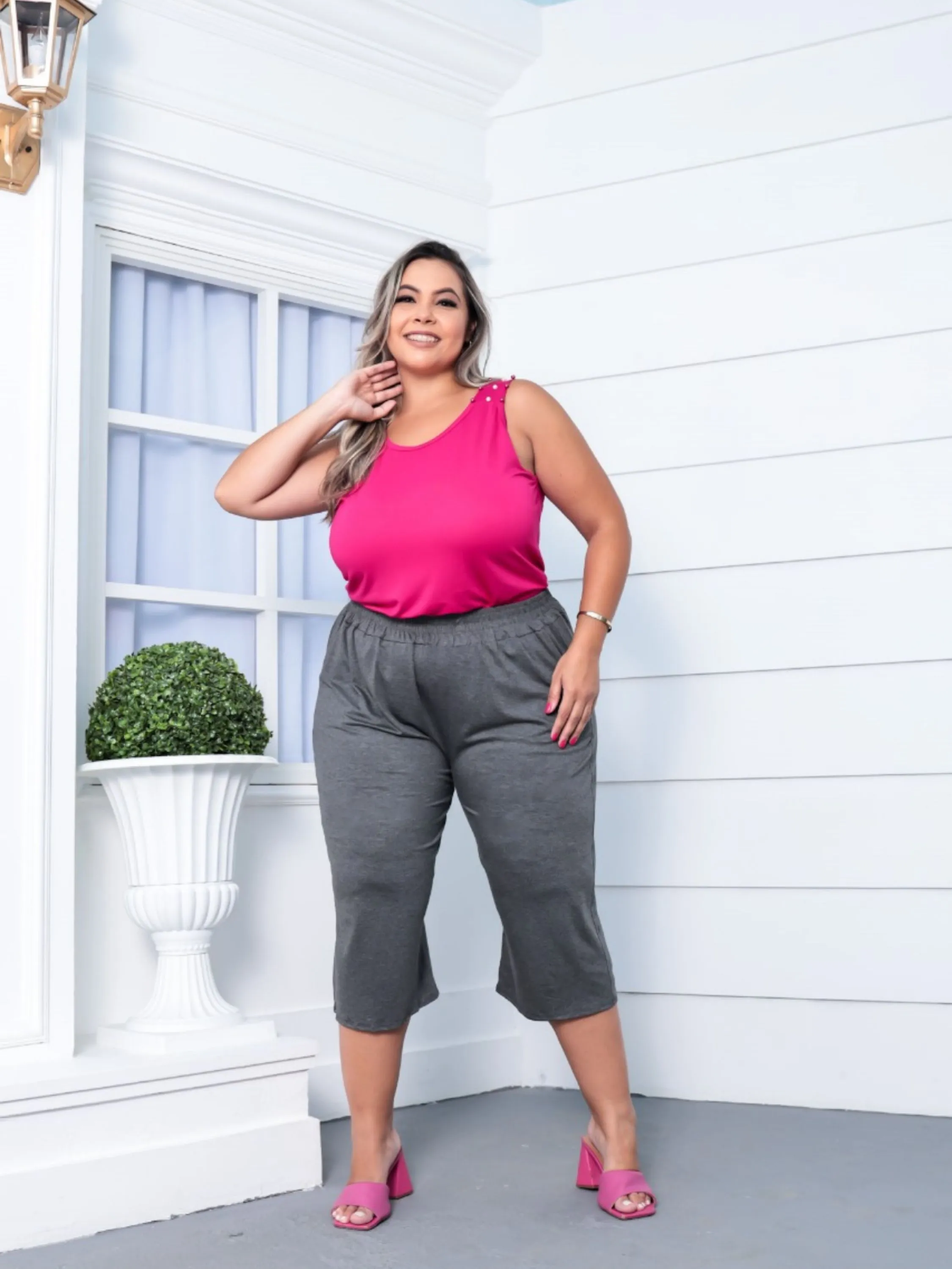 Calça pantacourt Plus size