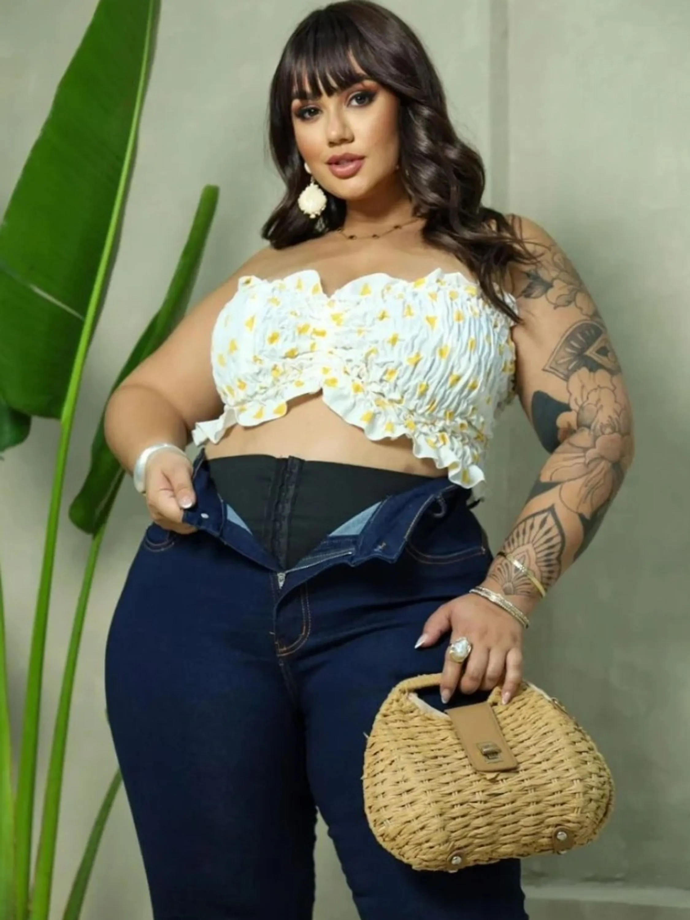 Calça jeans plus size Cinta Modeladora