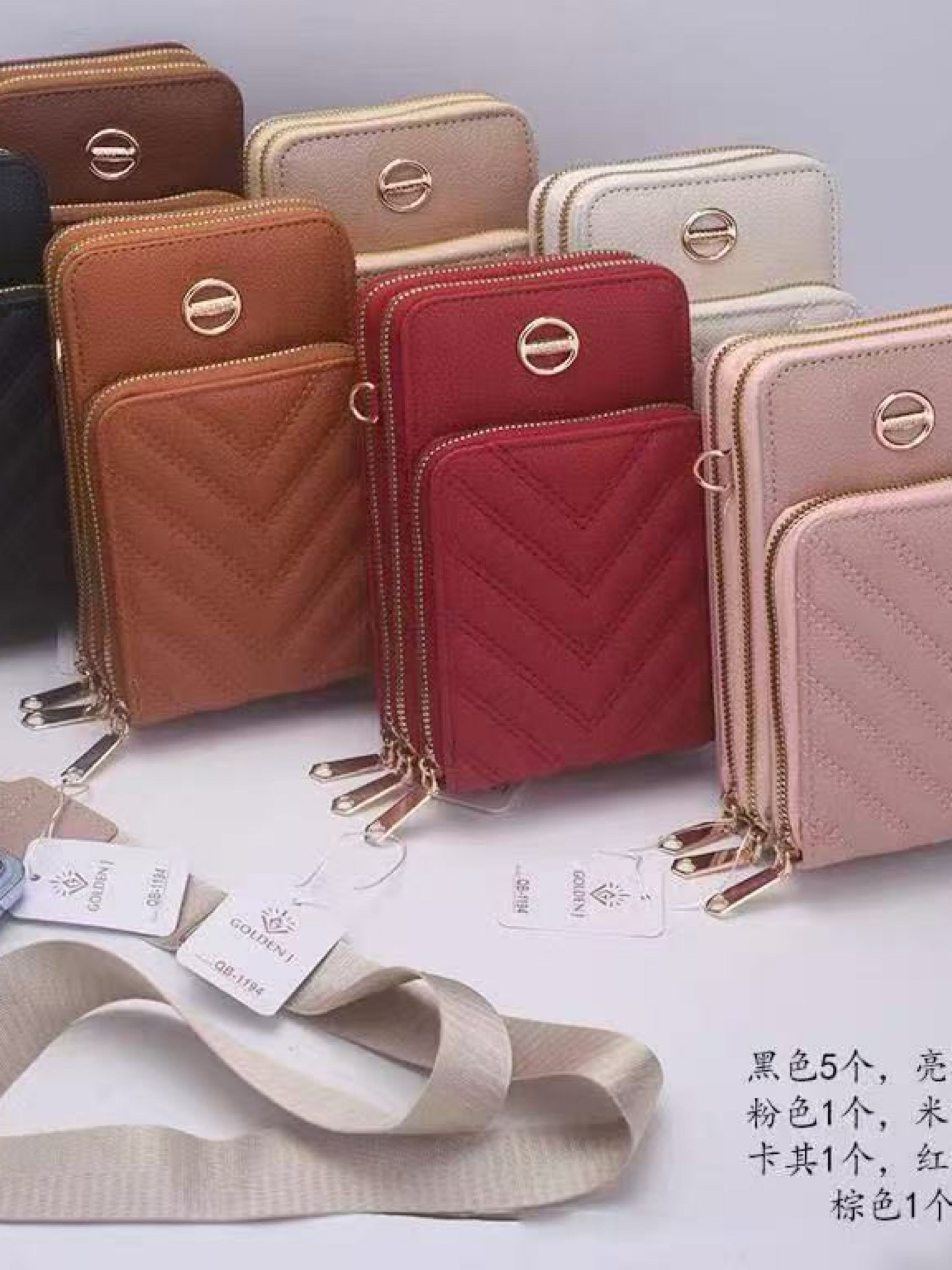 Bolsinha porta celular três zíper alça larga e com carteira