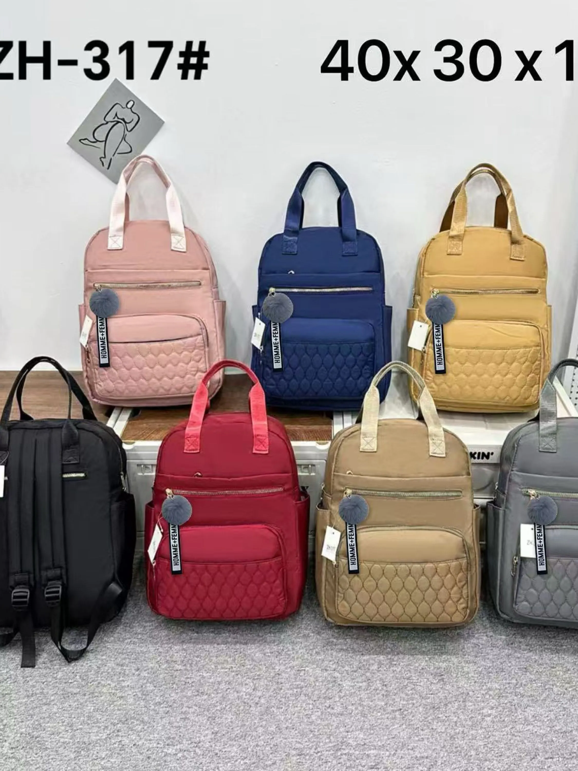 Mochila impermeável com pompom ZH-317#