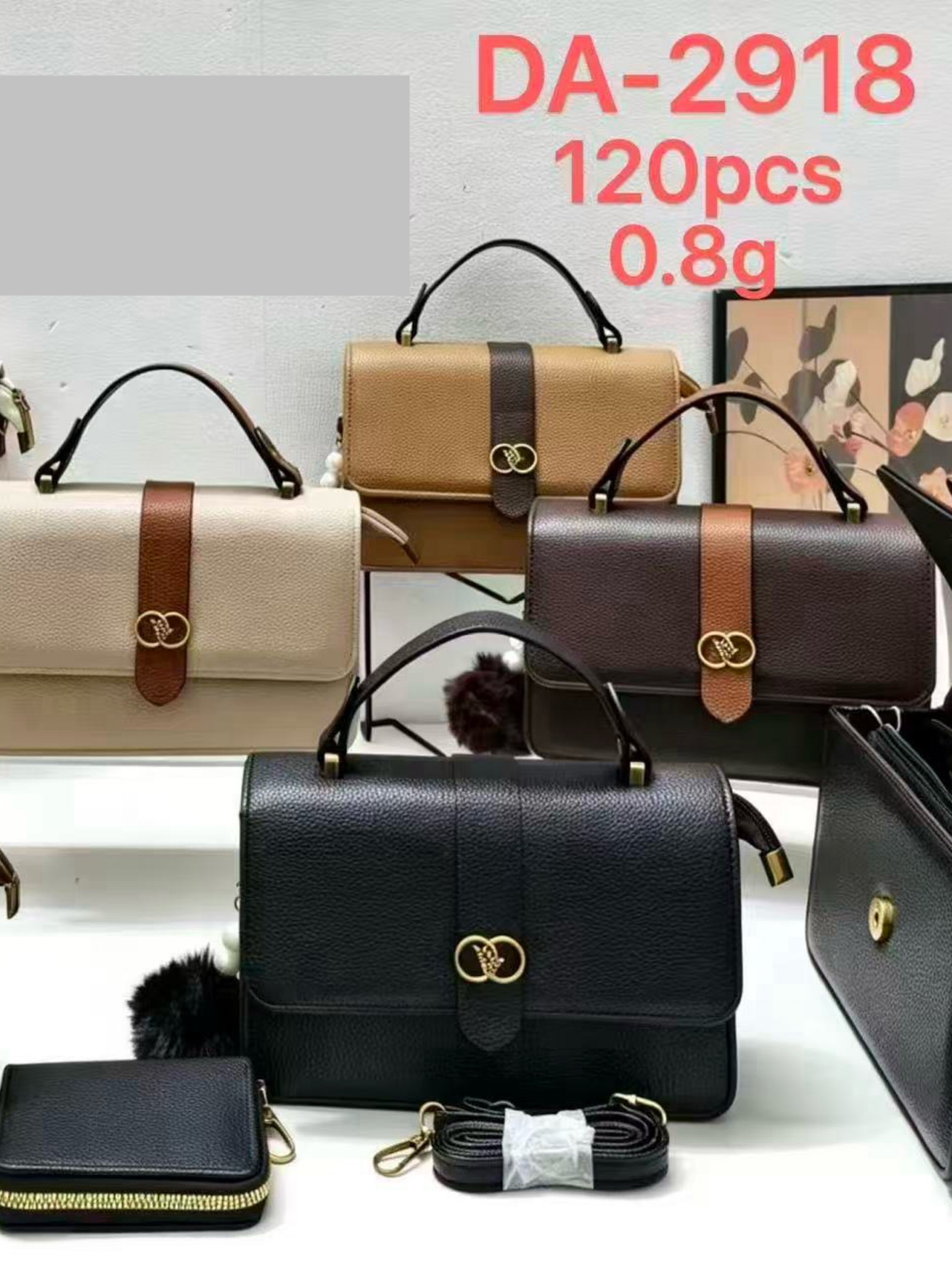 Bolsa transversal com pompom e com carteira DA-2918