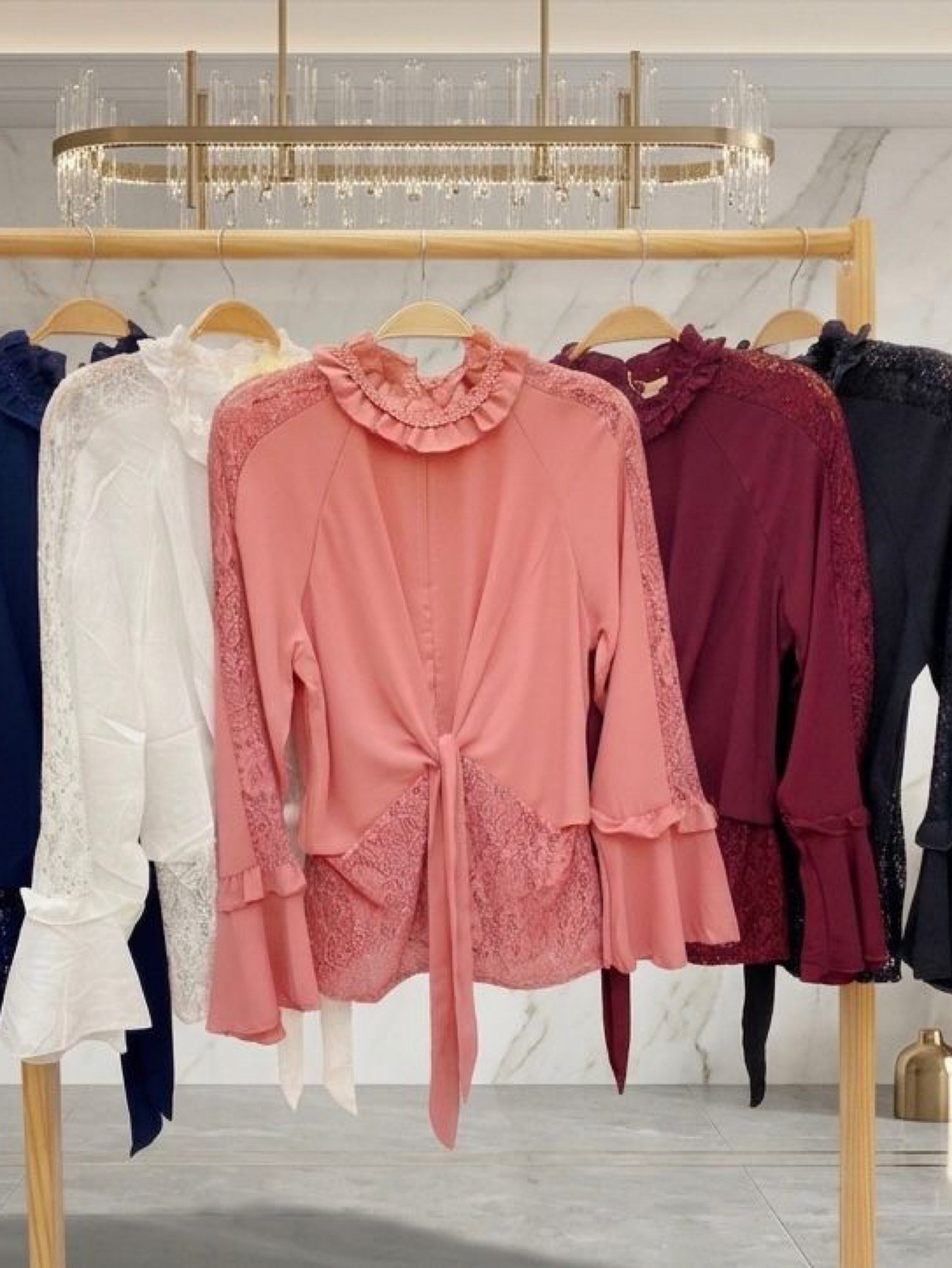 Blusa comprida com renda GT-0180