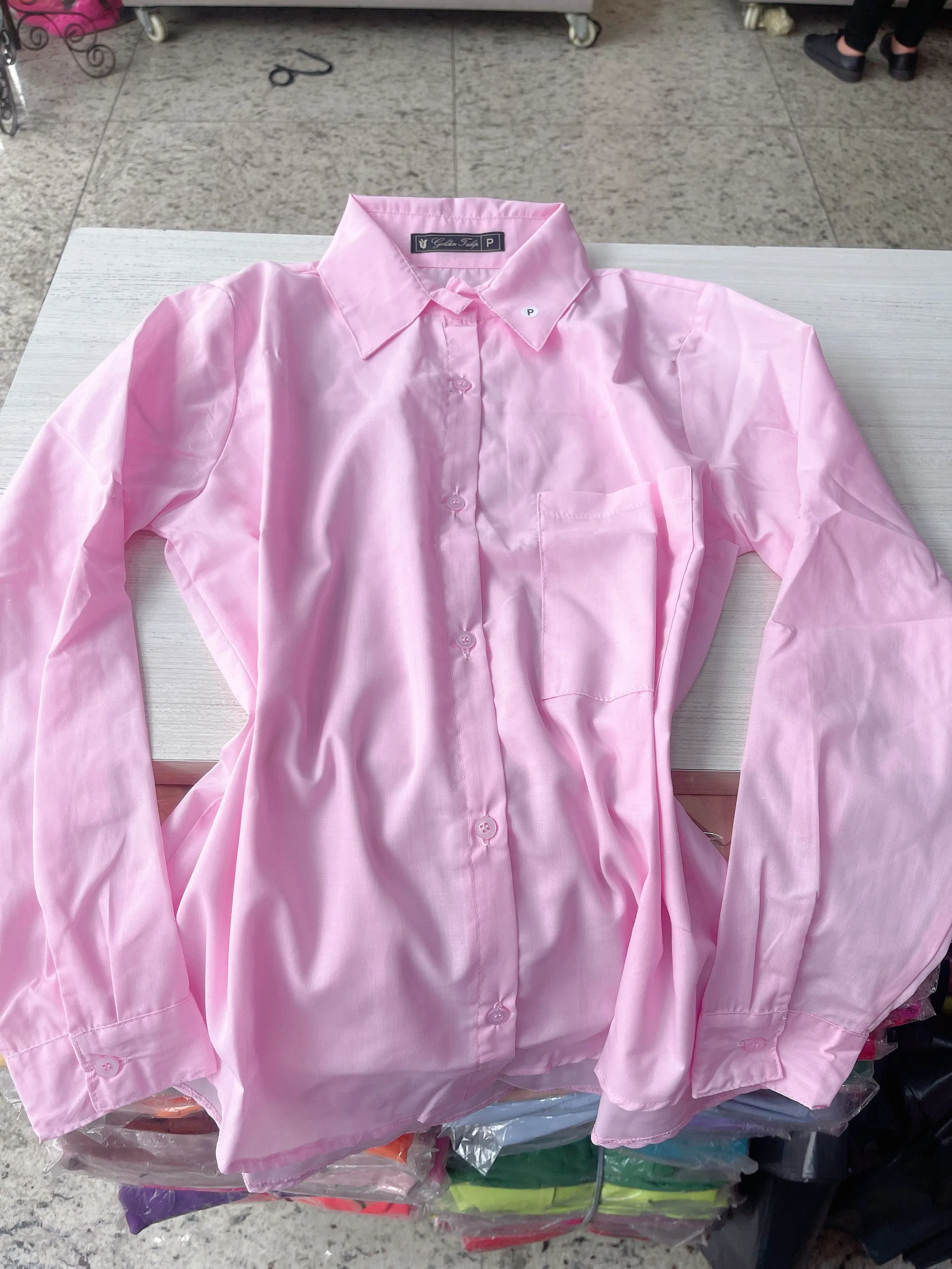 Camisa liso manga longa feminina