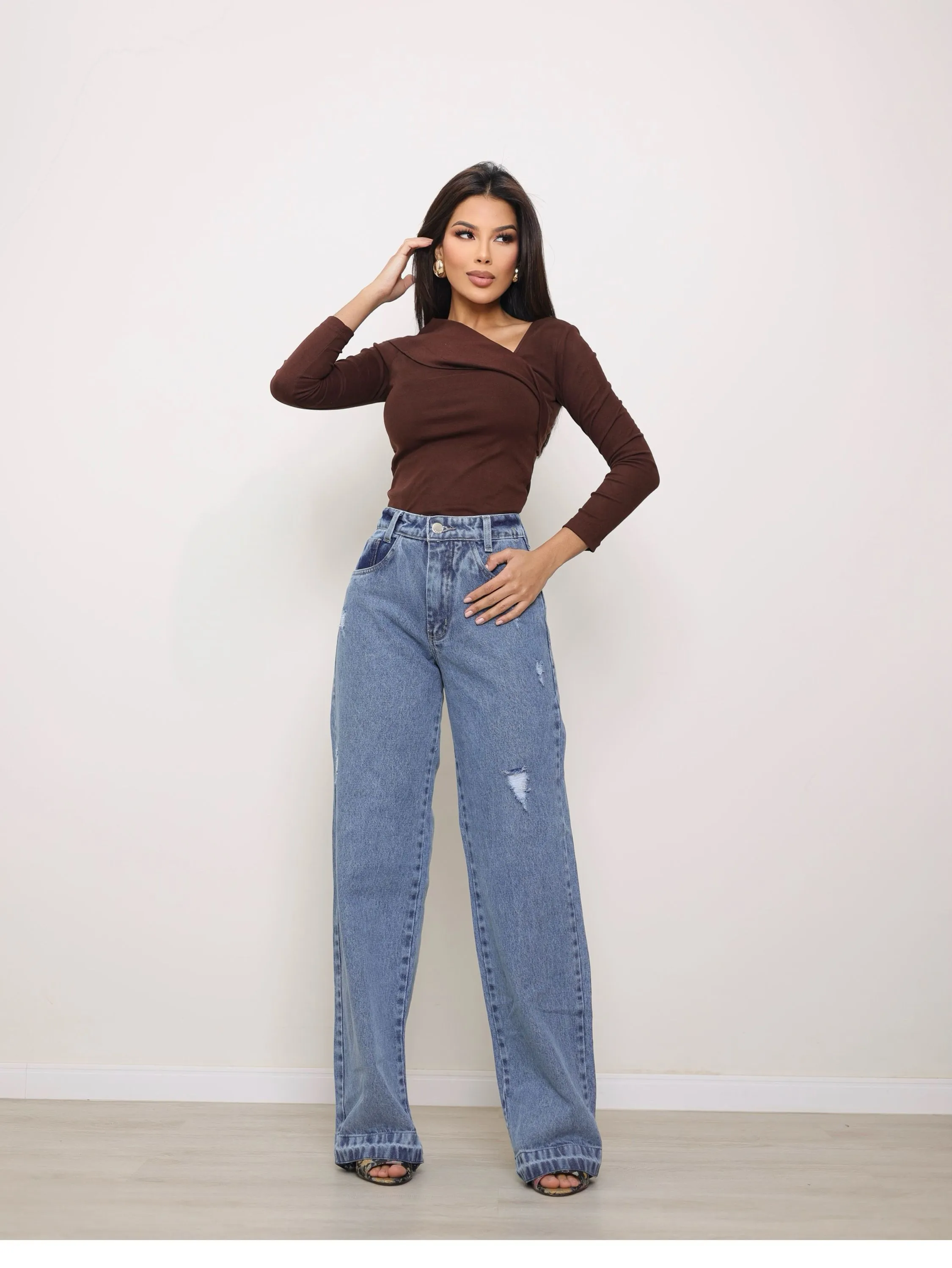Calça wide leg jeans feminina