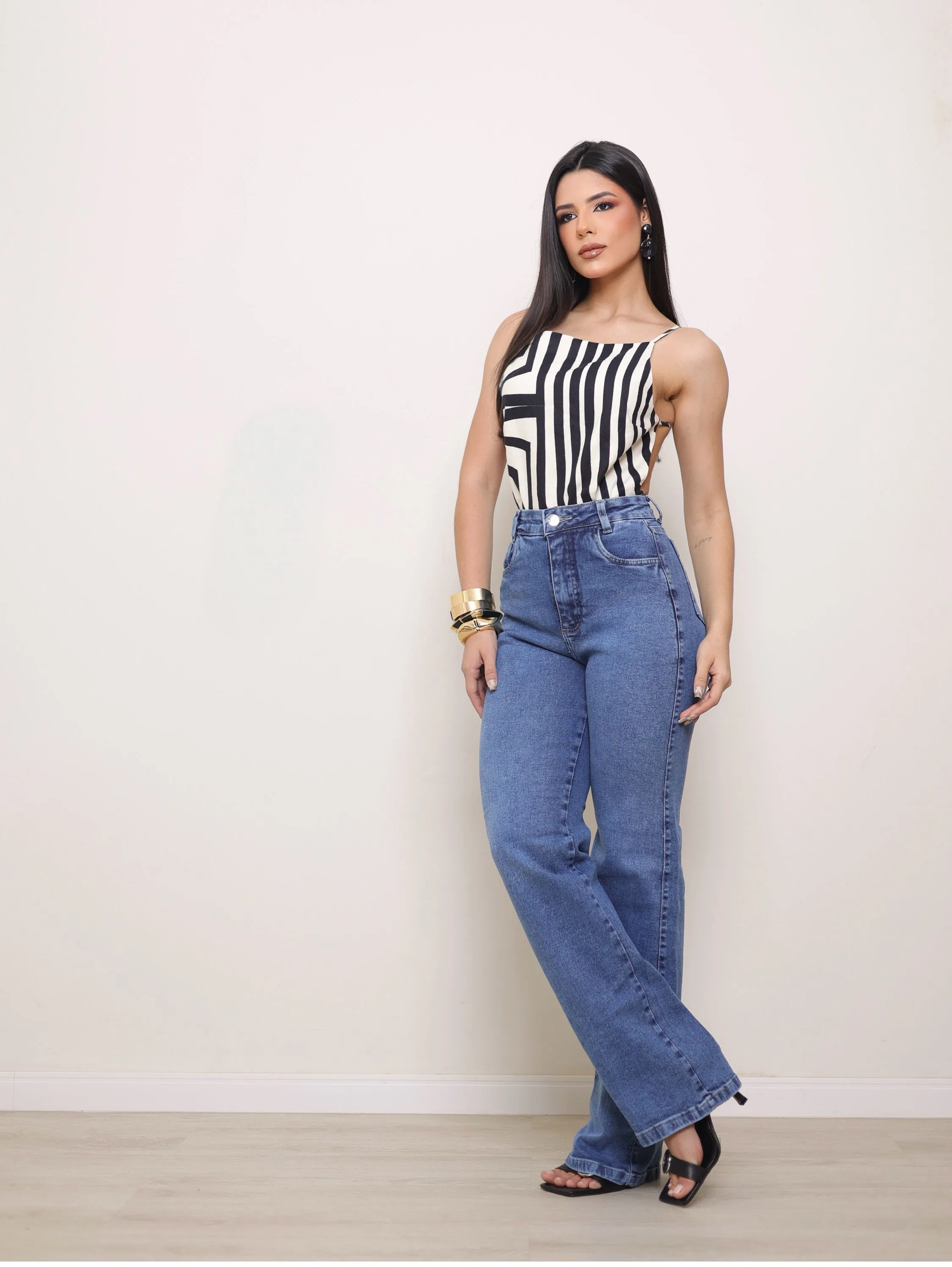 Calça wide leg jeans feminina com lycra