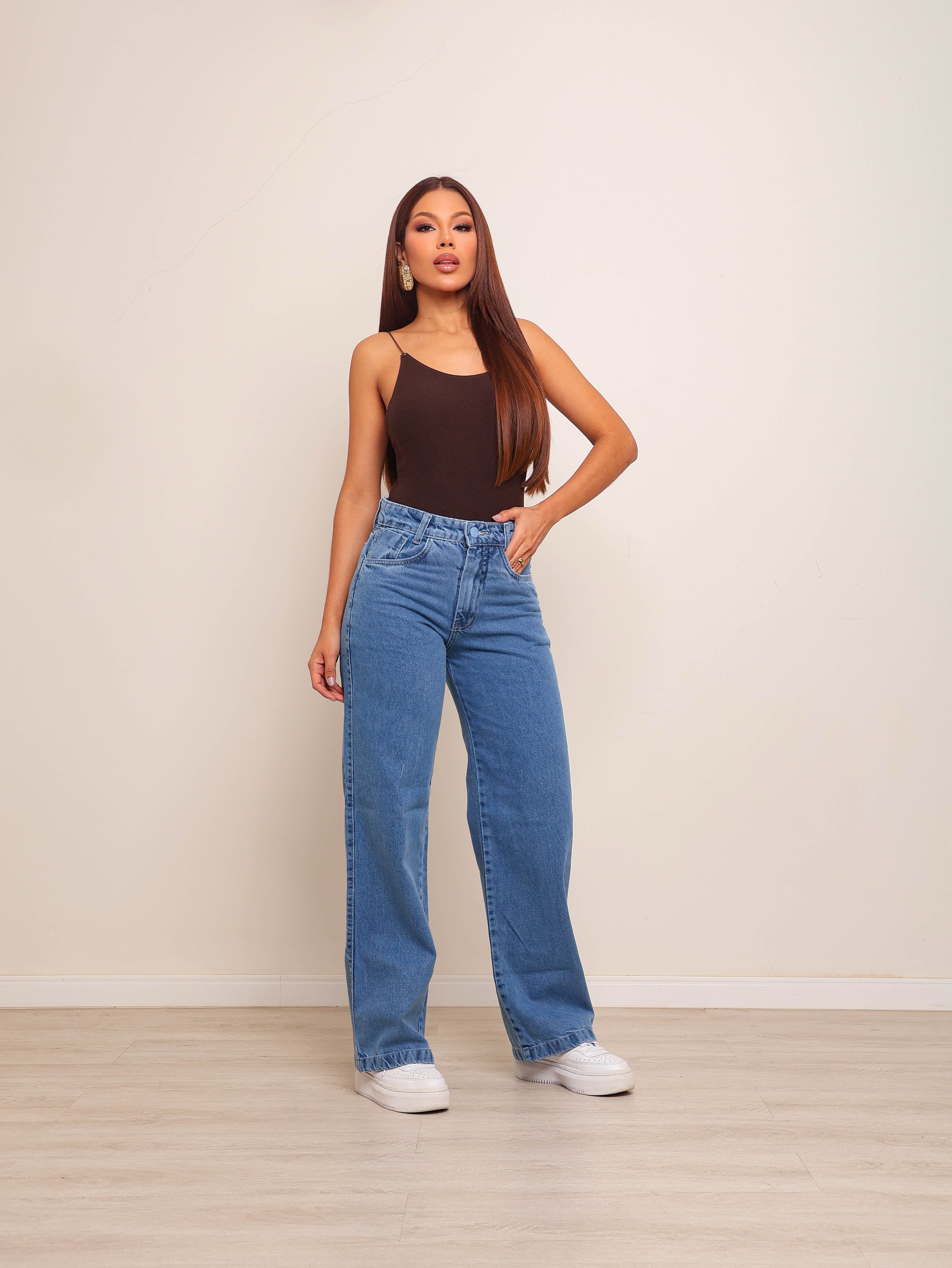 Calça wide leg jeans feminina