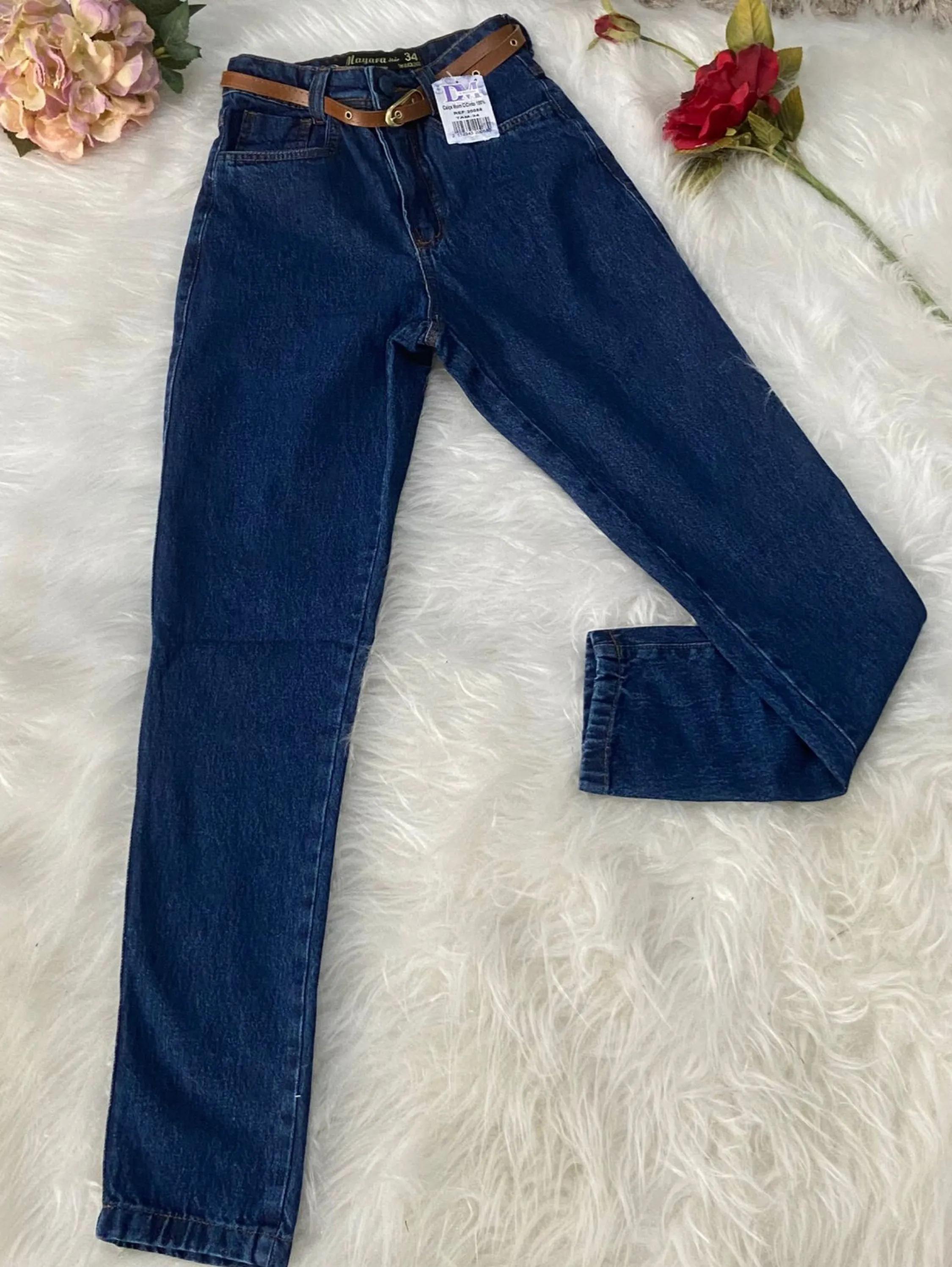 Calça mom jeans feminina