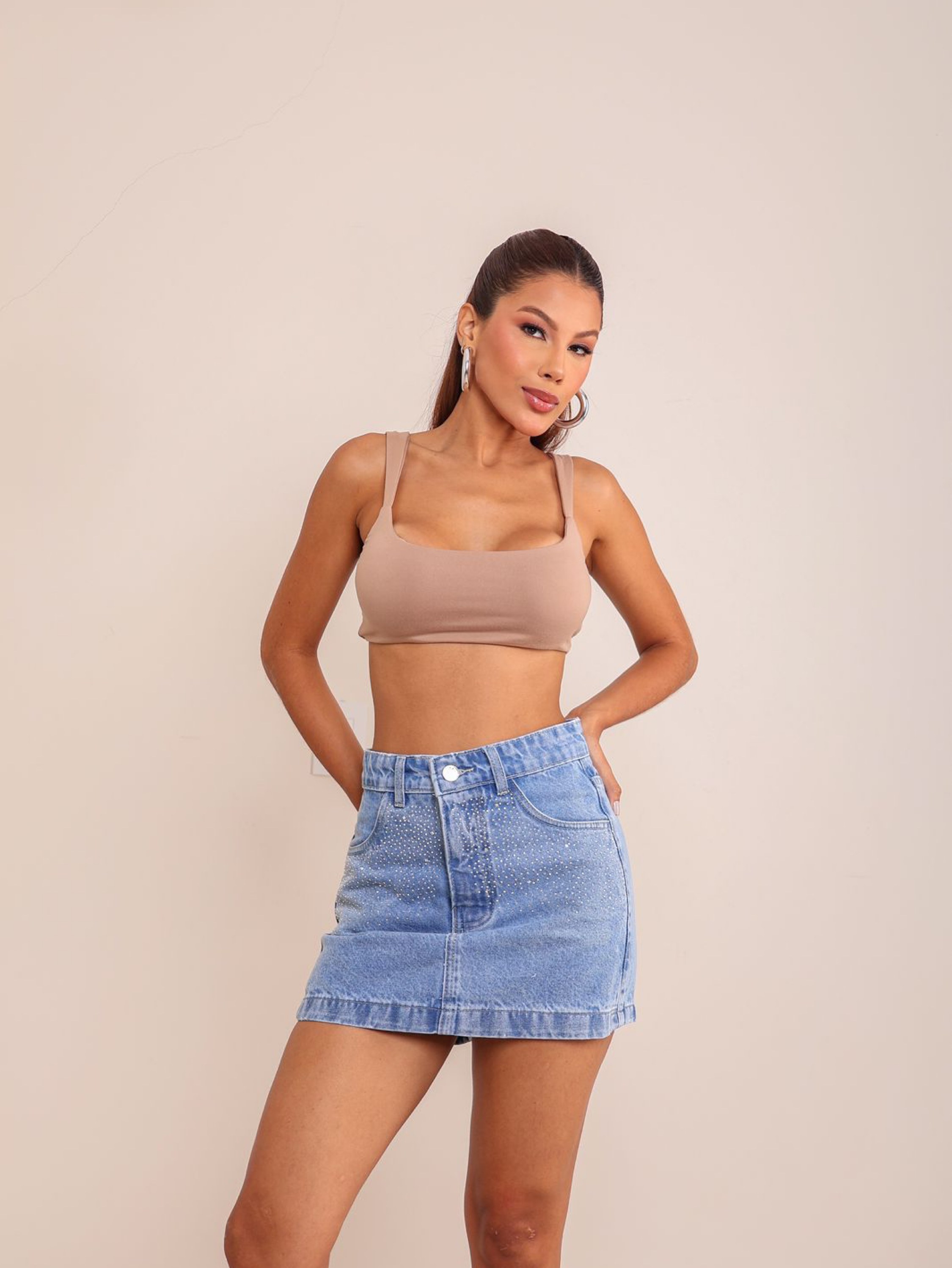 Short saia jeans feminino de strass