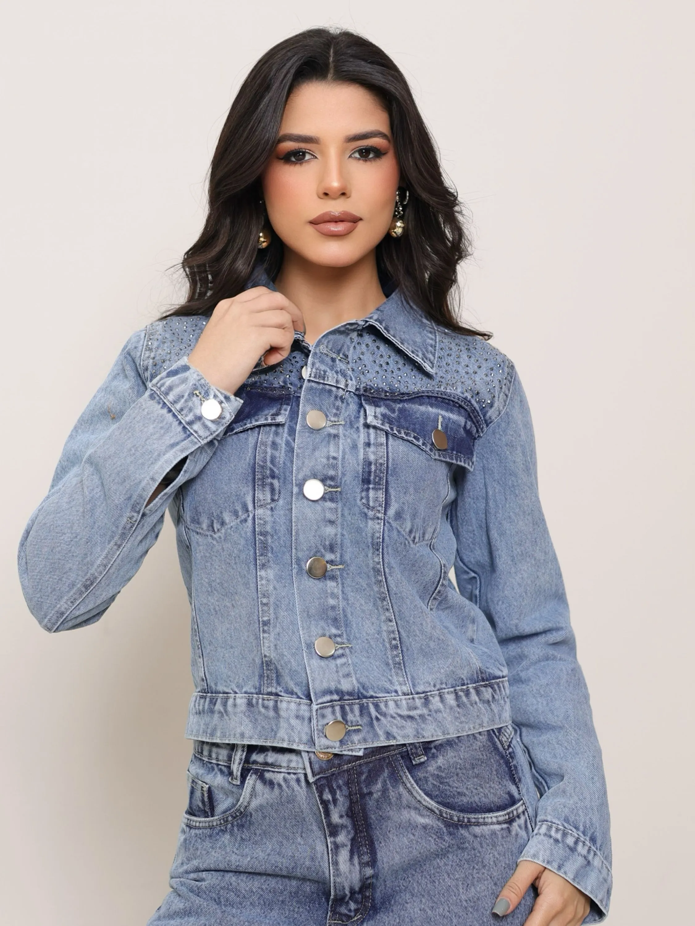 Jaqueta jeans feminina de strass