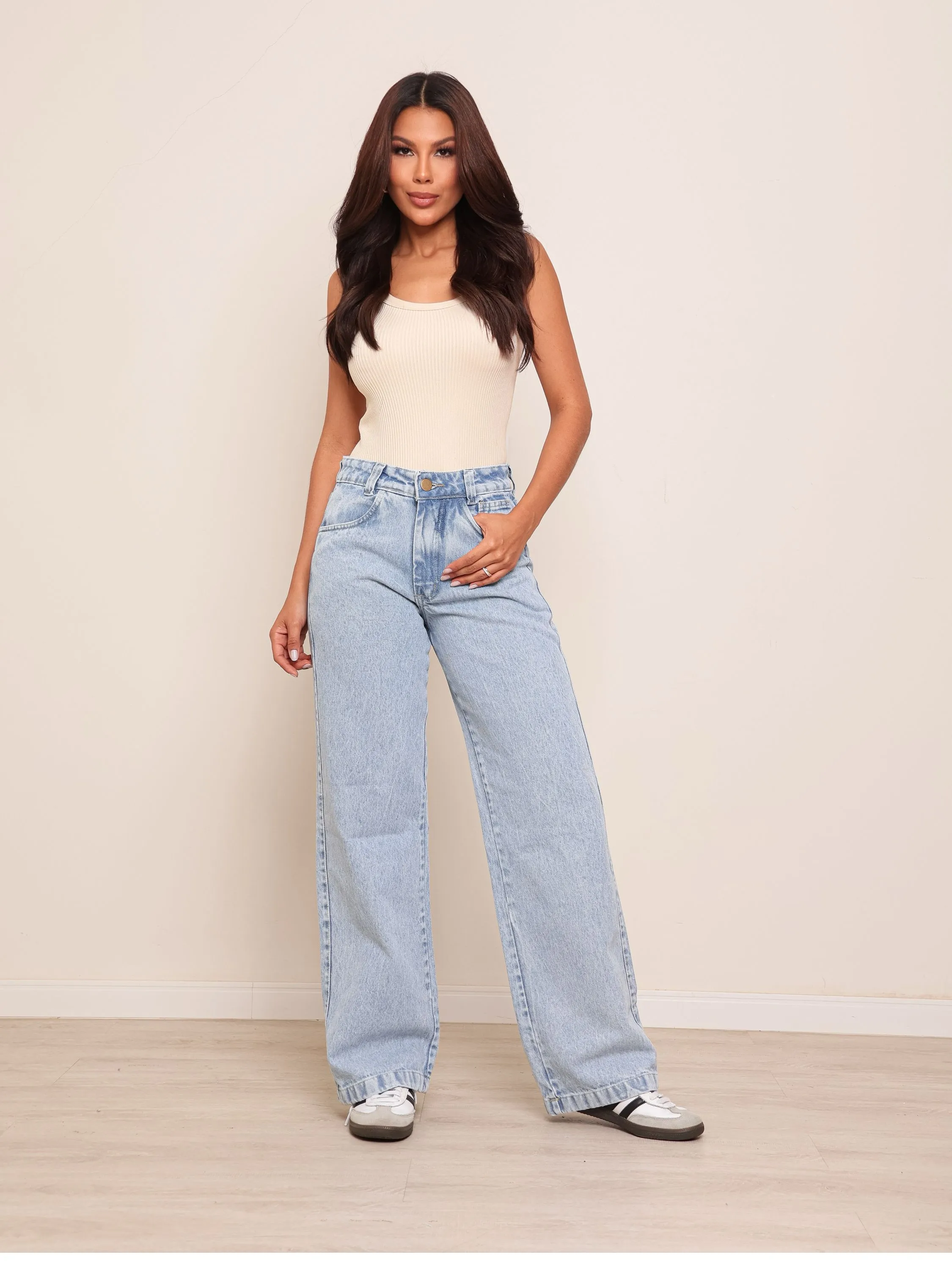 Calça wide leg jeans feminina