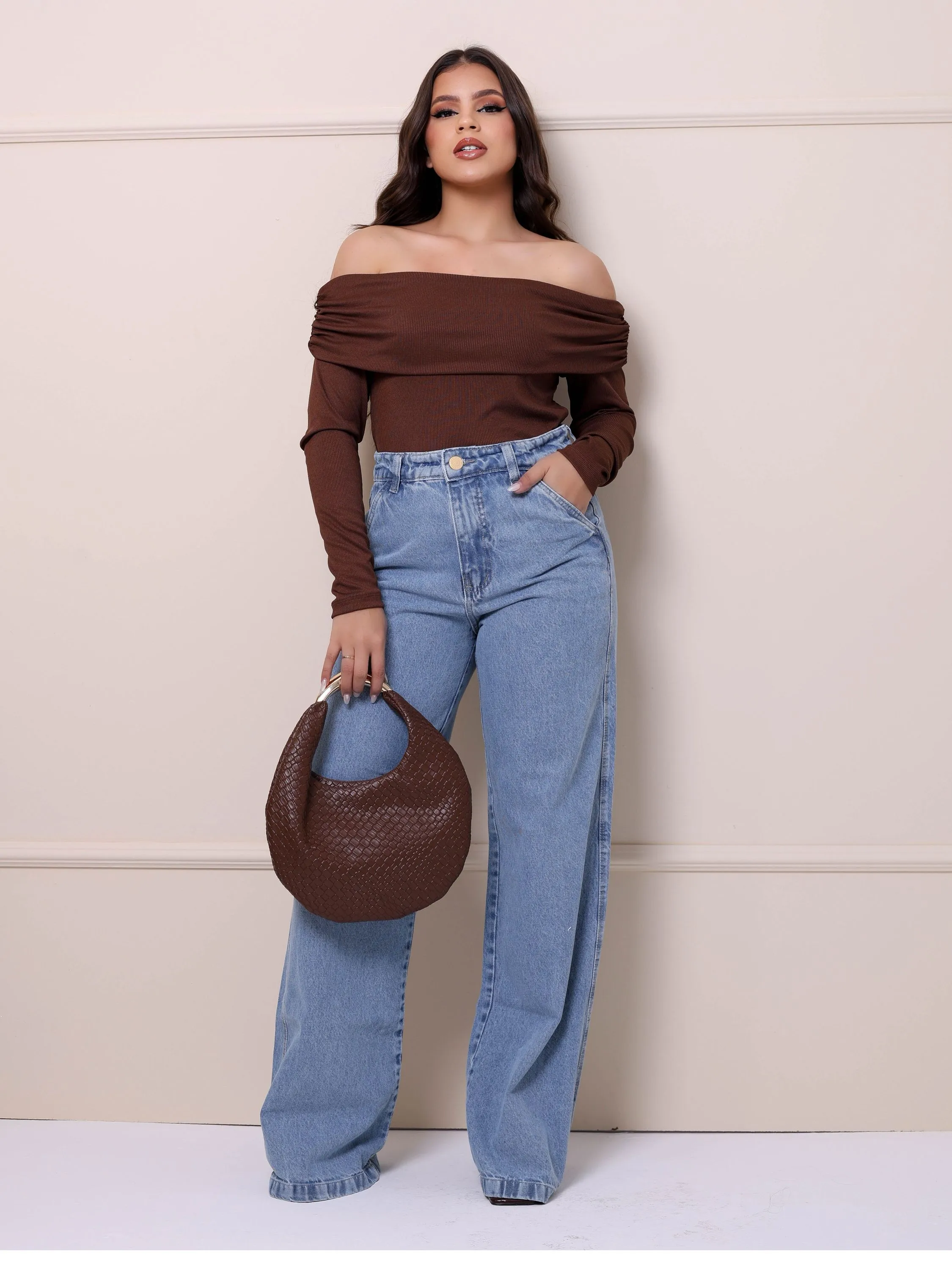 Calça wide leg jeans feminina