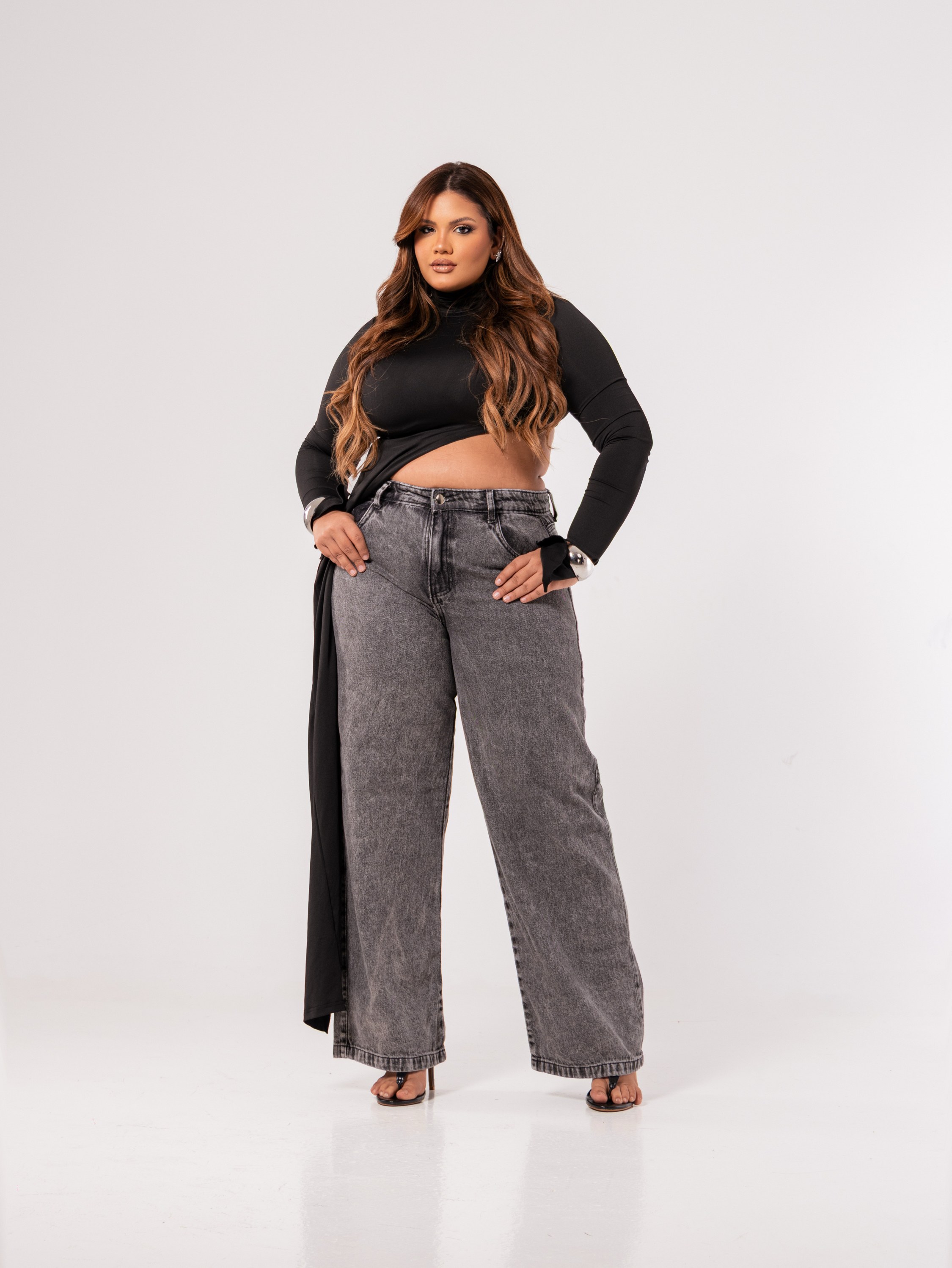 Calça wide leg jeans feminina plus size