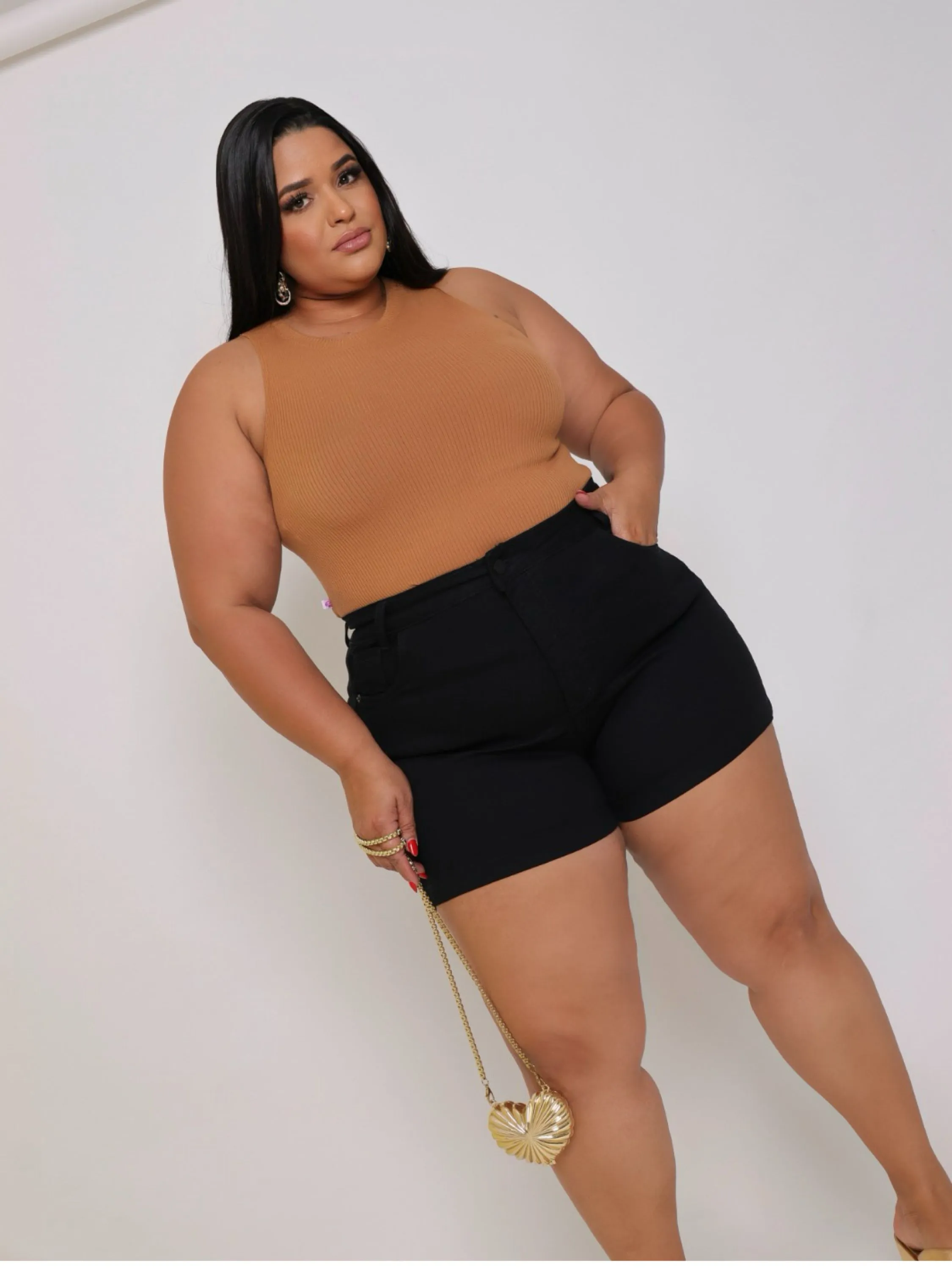 Short jeans feminino plus size