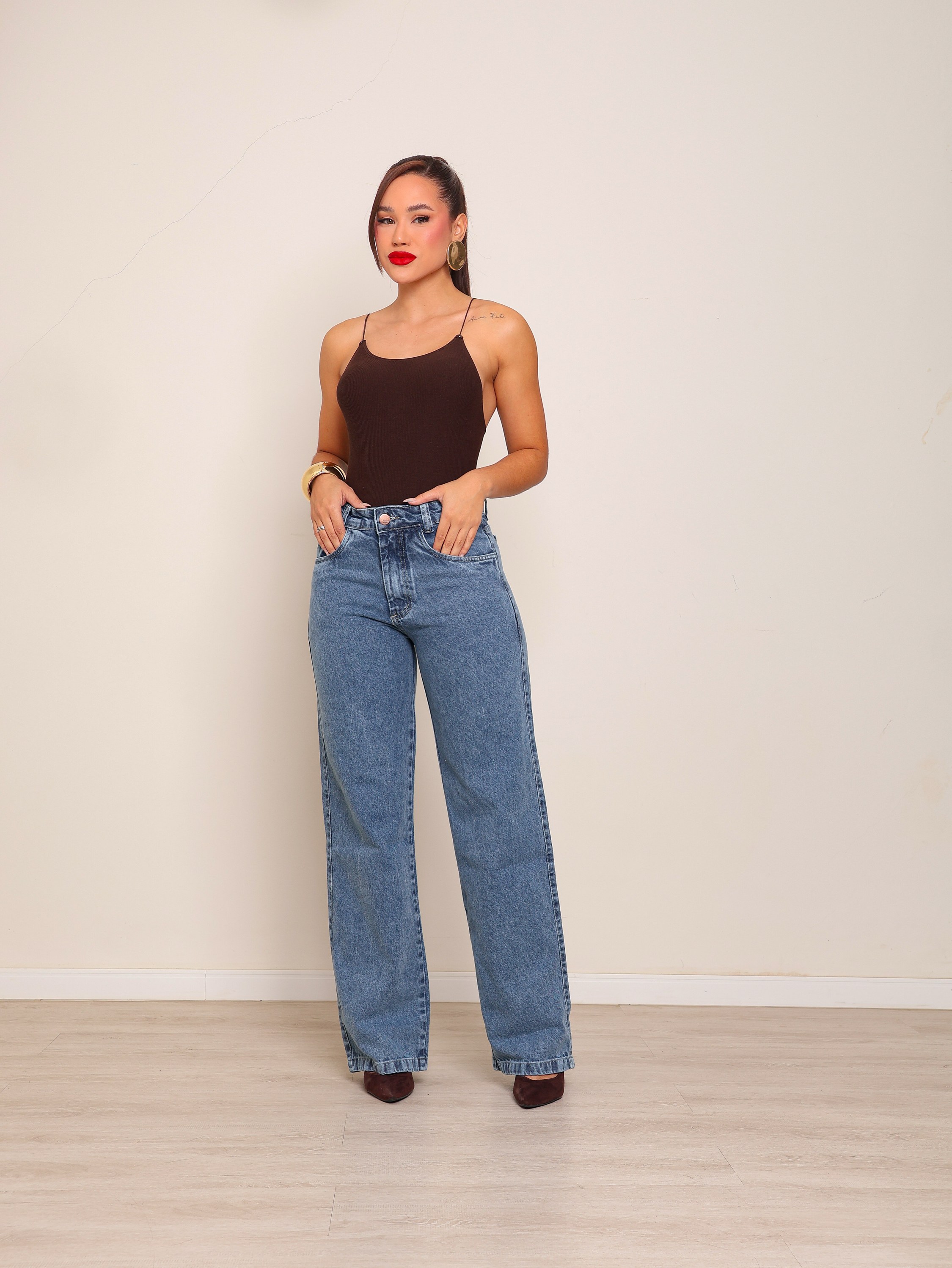 Calça wide leg jeans feminina