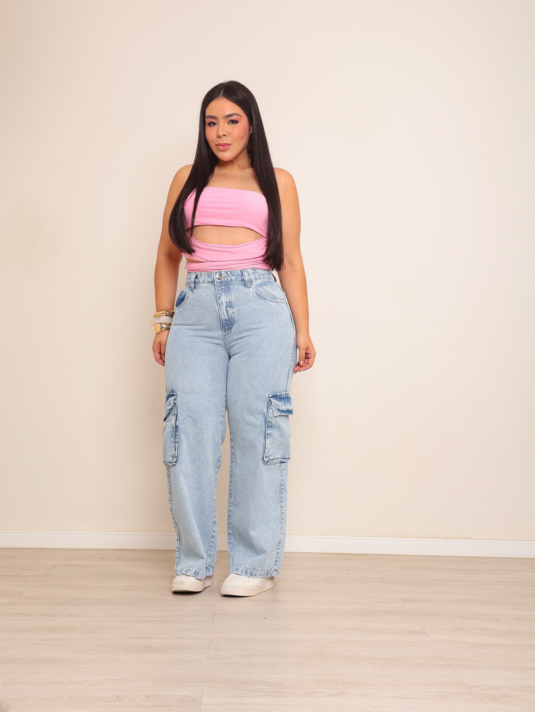Calça wide leg cargo jeans feminina plus size
