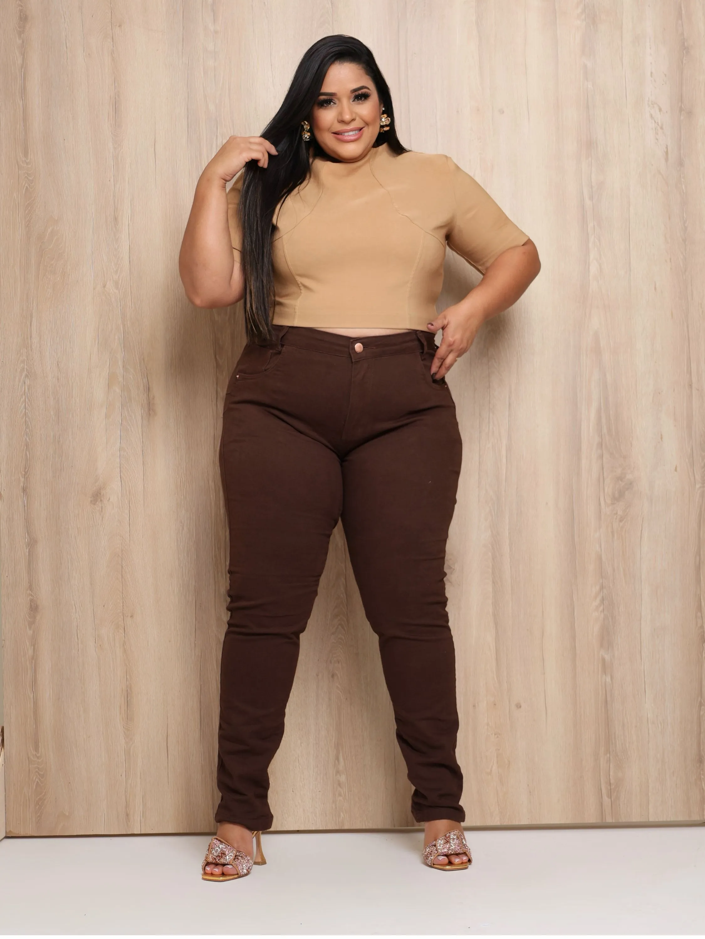 Calça skinny vinho feminina plus size