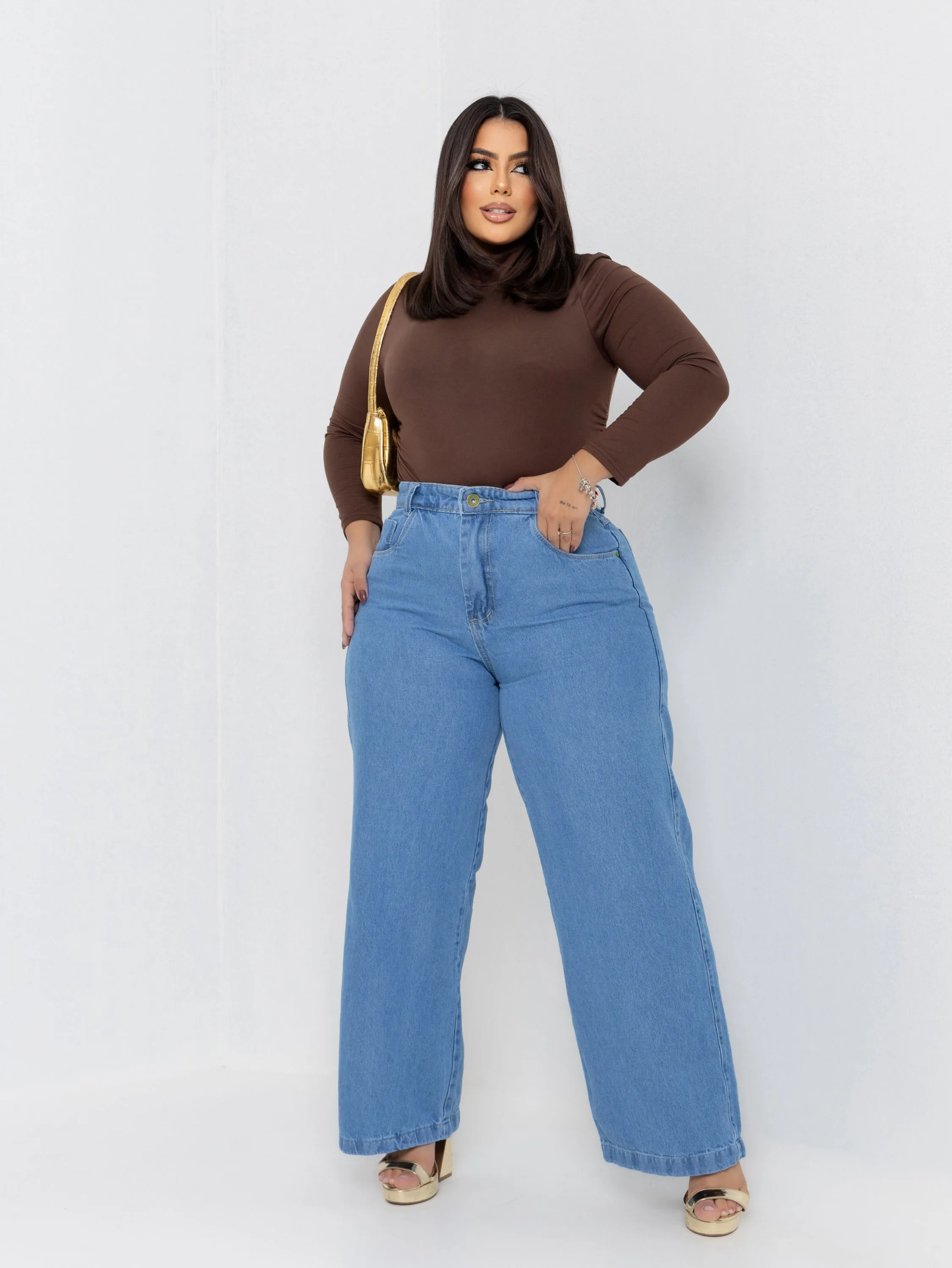 Calça wide leg jeans feminina plus size