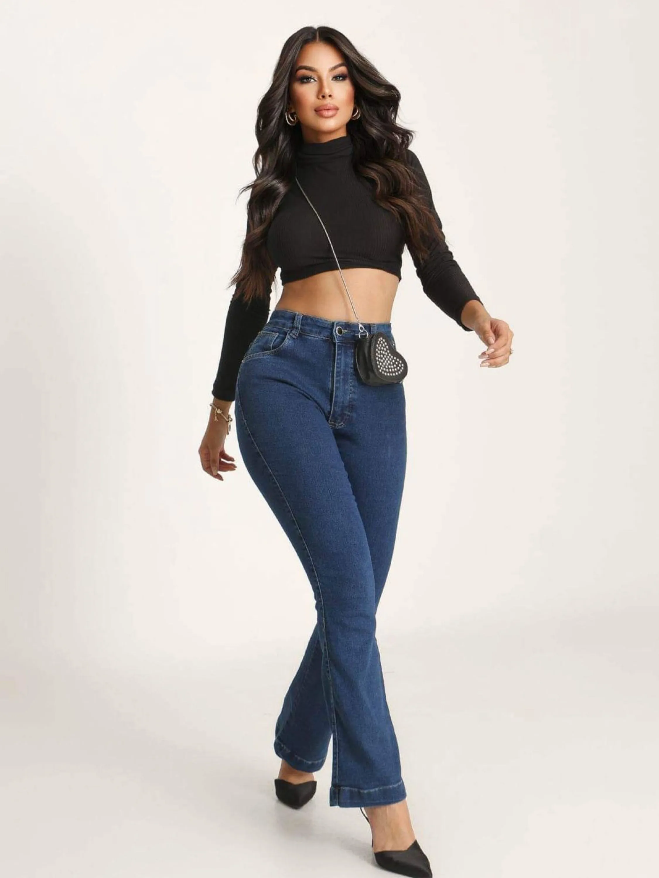 Calça flare jeans feminina