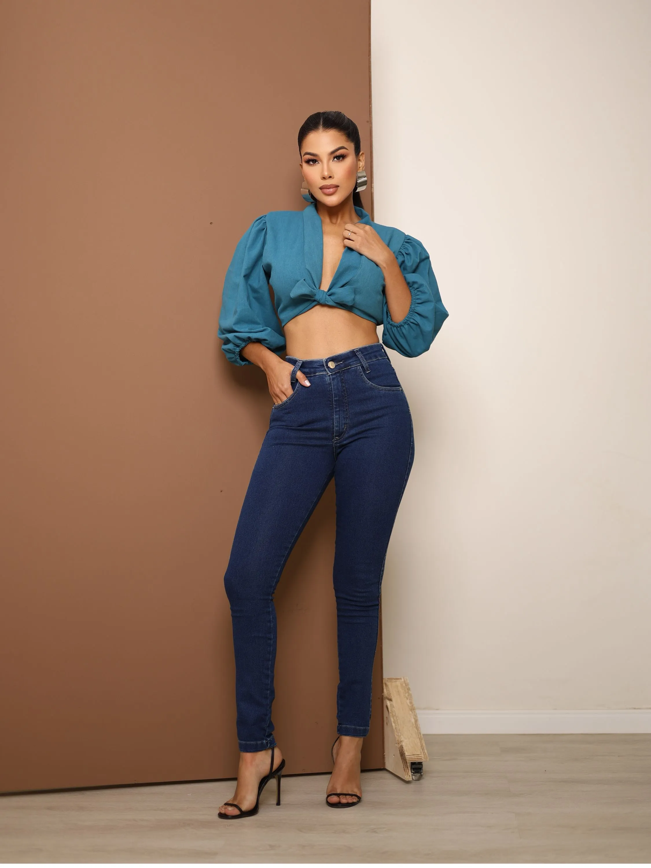 Calça skinny jeans feminina