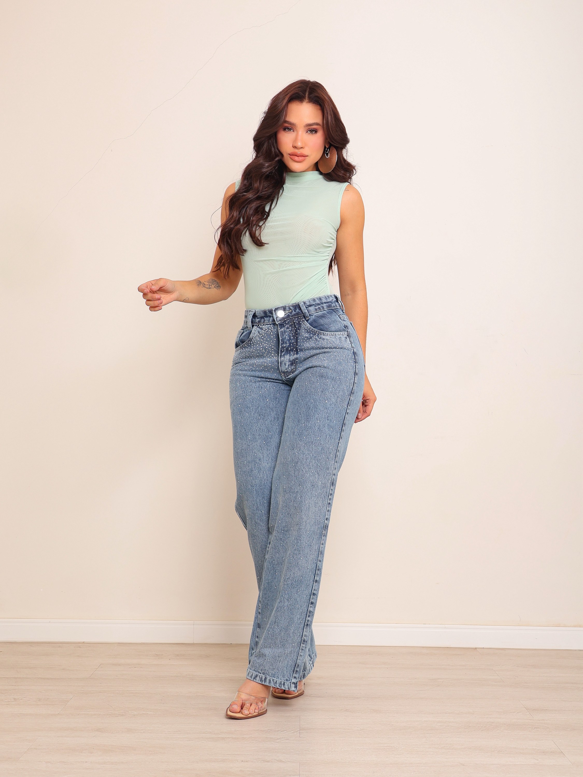 Calça wide leg jeans feminina de strass