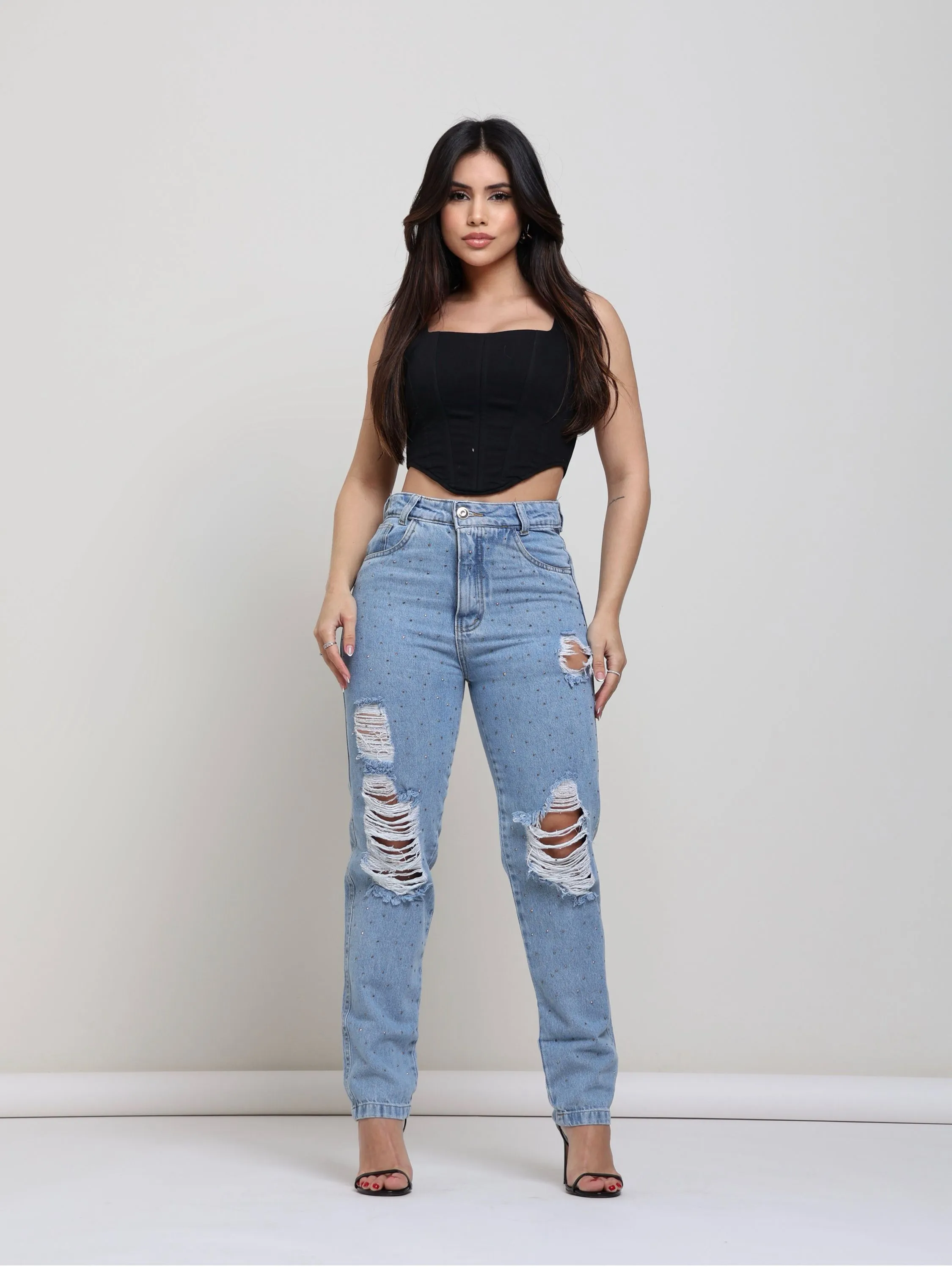 Calça mom jeans feminina de strass