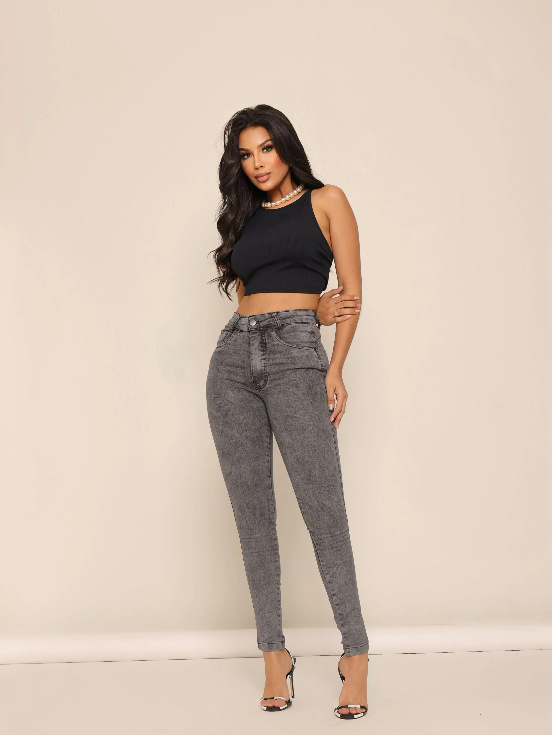 Calça skinny jeans feminina