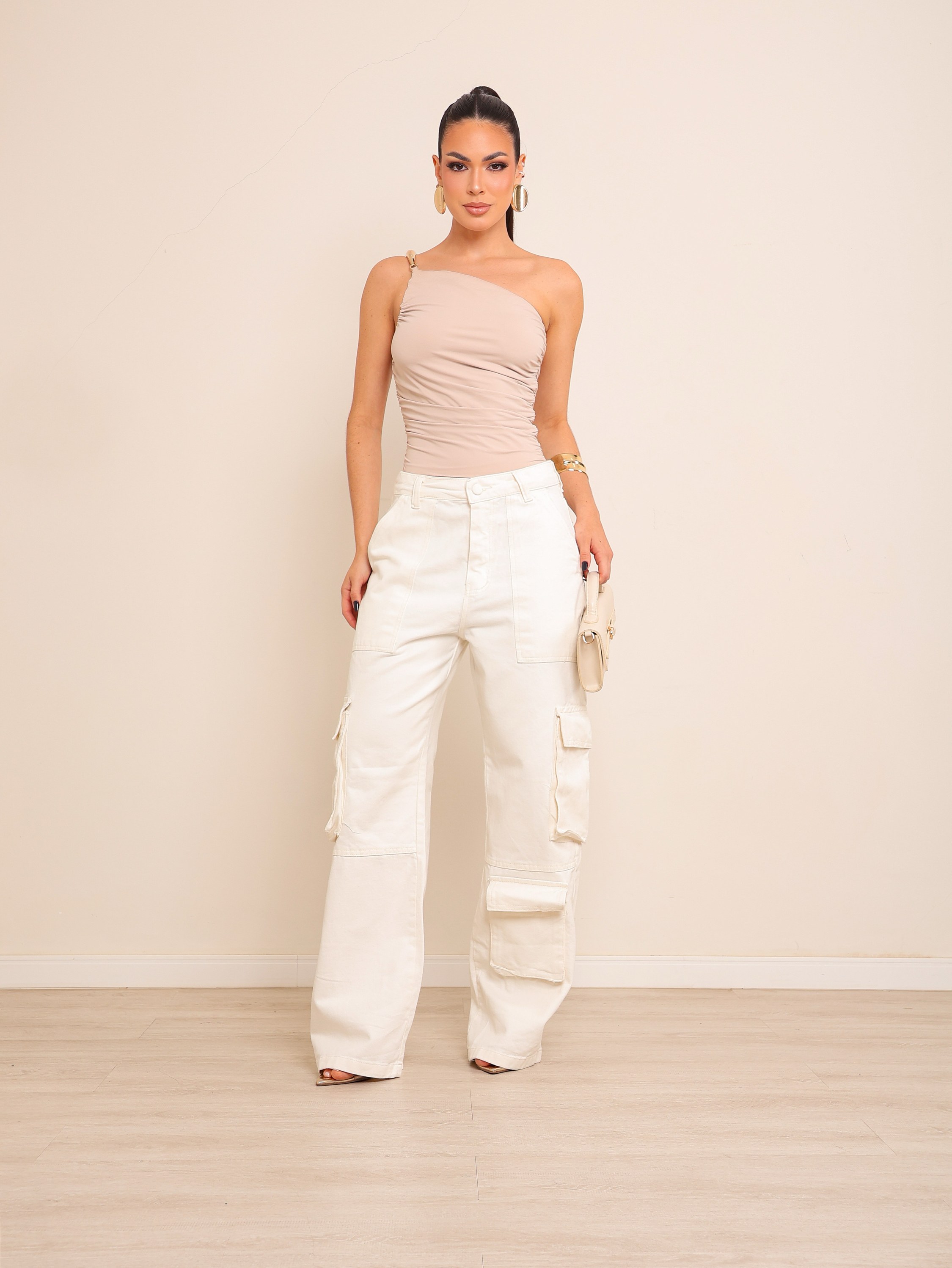 Calça wide leg cargo jeans feminina