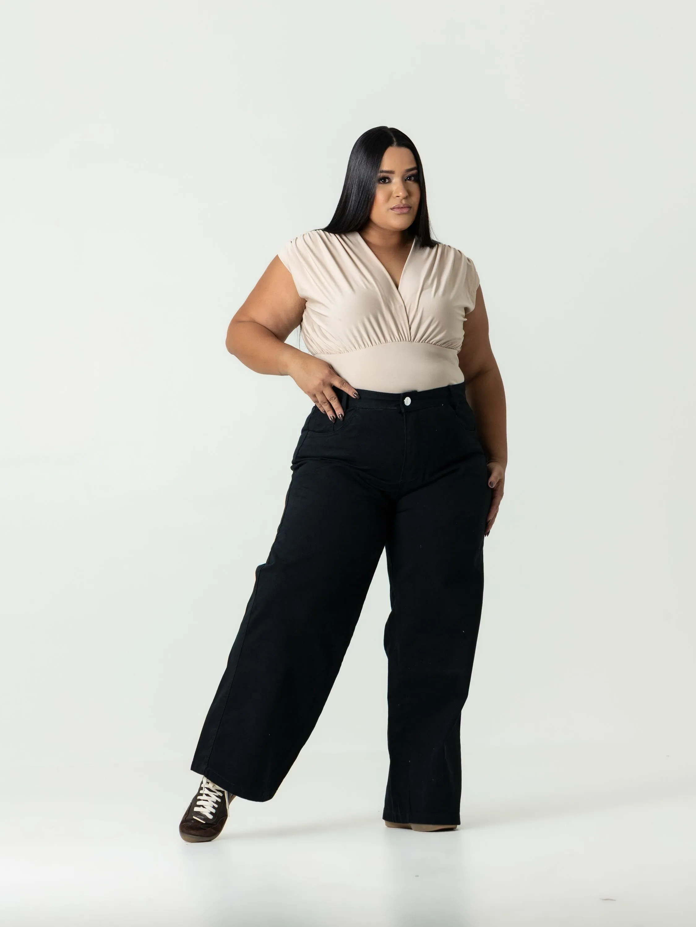 Calça wide leg jeans feminina plus size