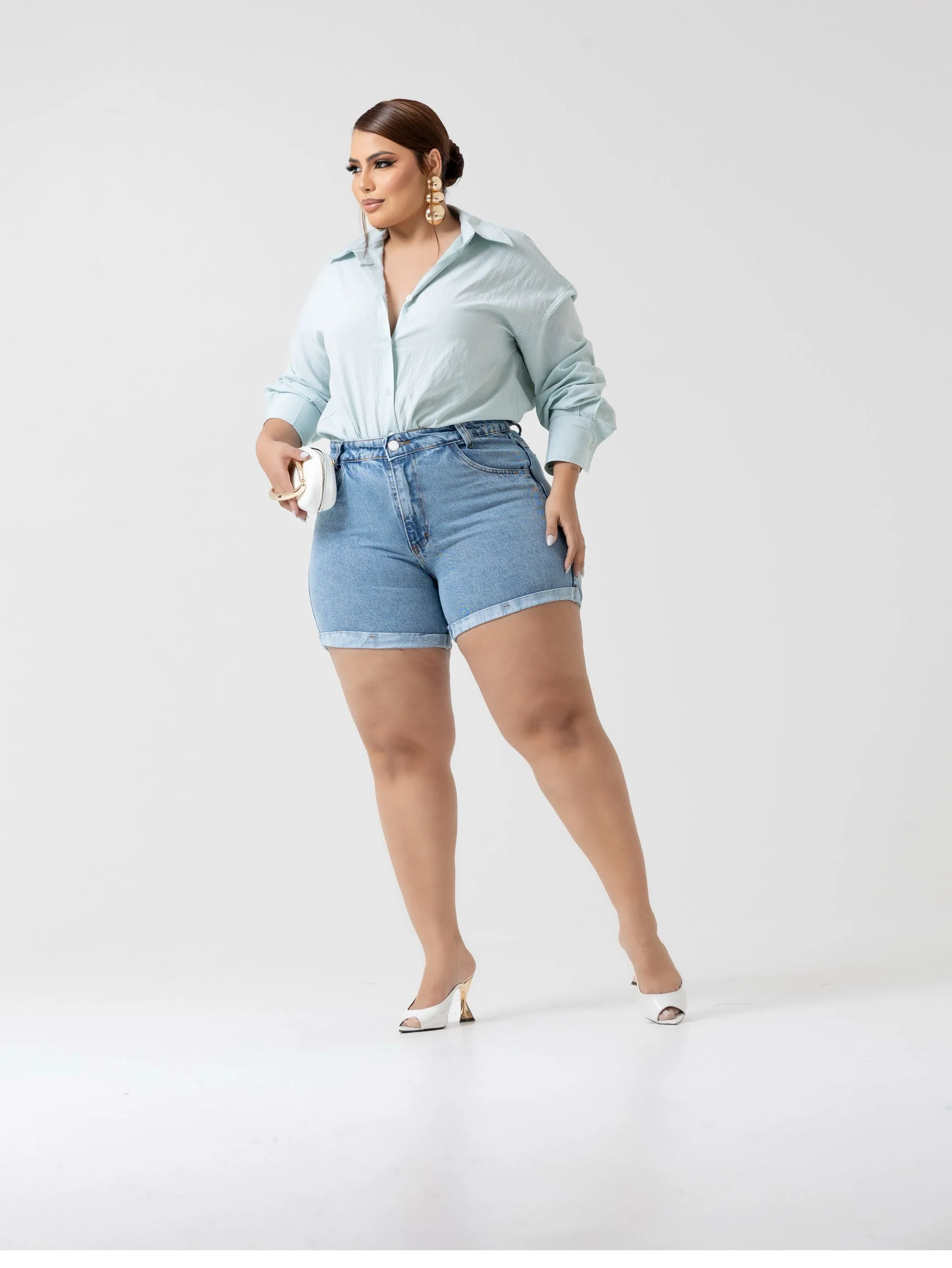 Short jeans feminino plus size