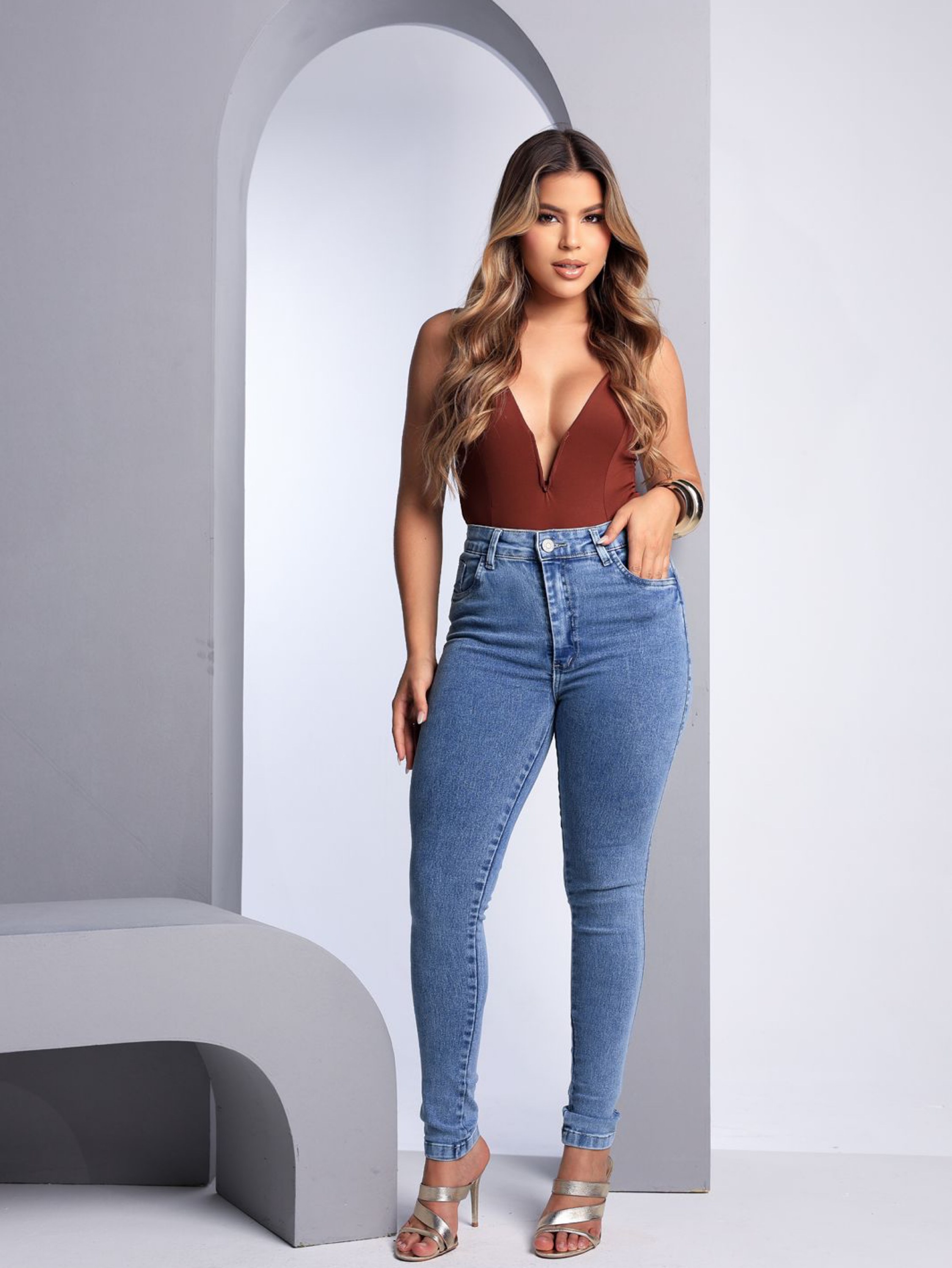 Calça skinny jeans feminina