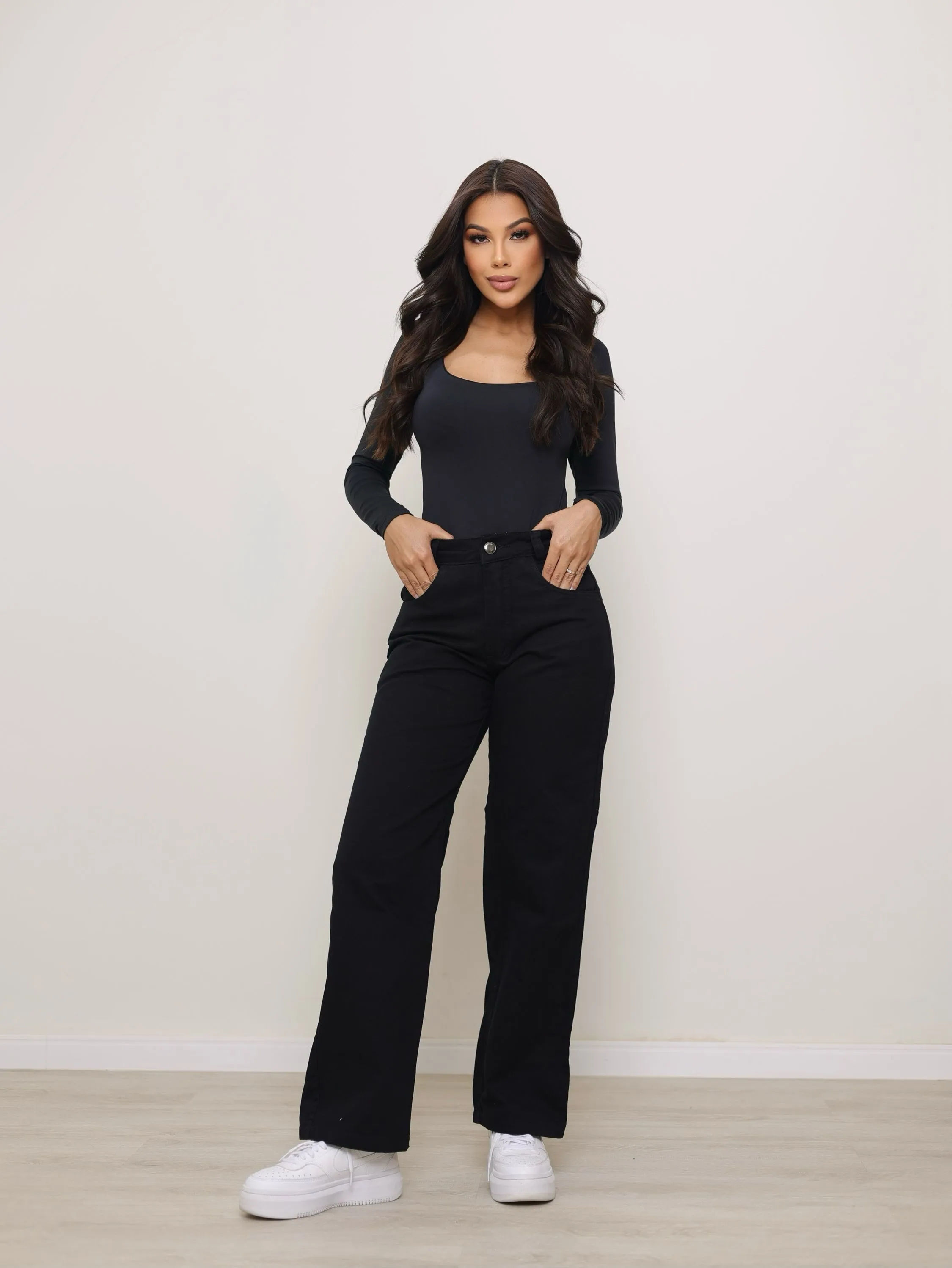 Calça wide leg jeans feminina