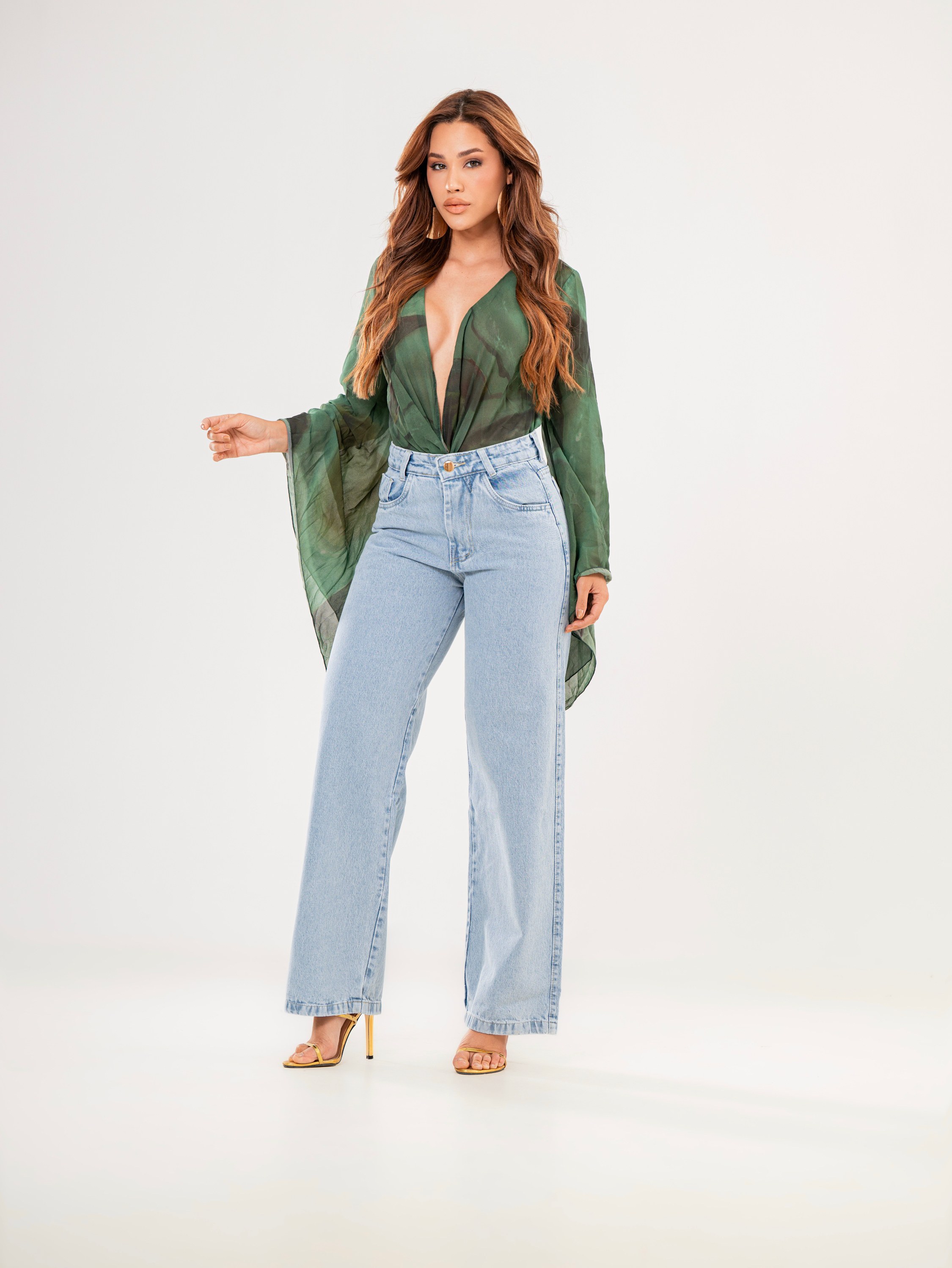 Calça wide leg jeans feminina