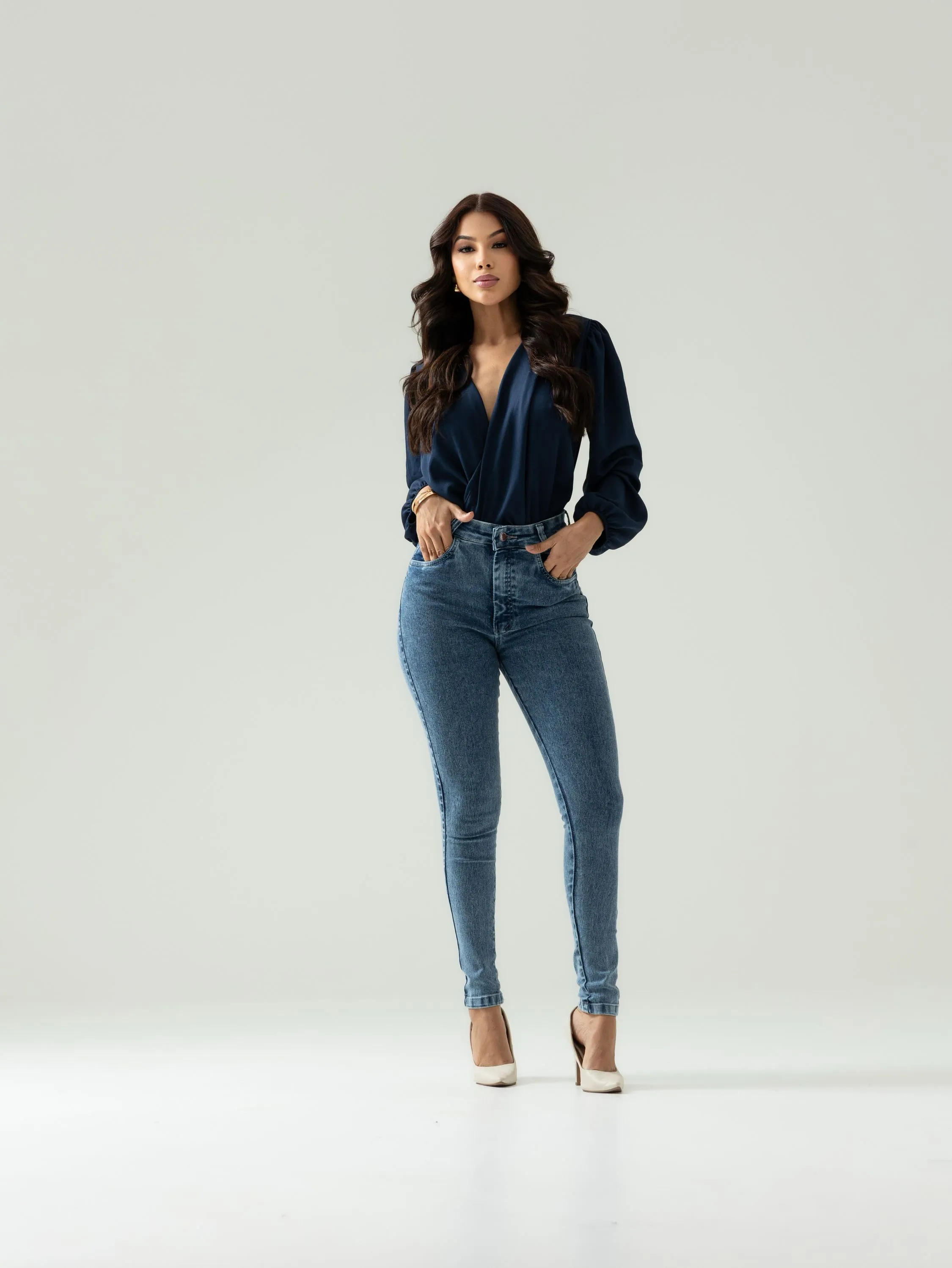 Calça skinny jeans feminina