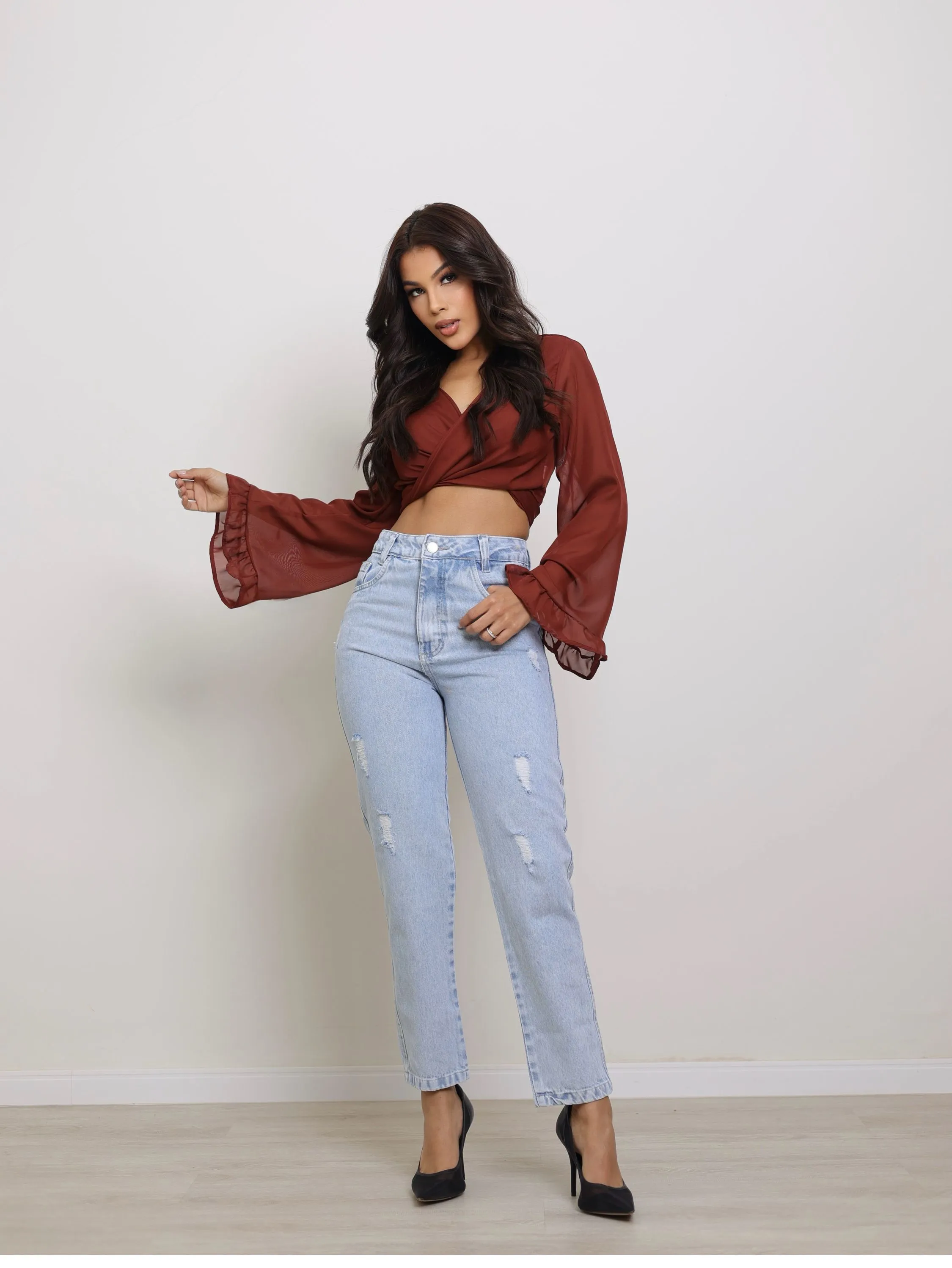 Calça Mom jeans feminina