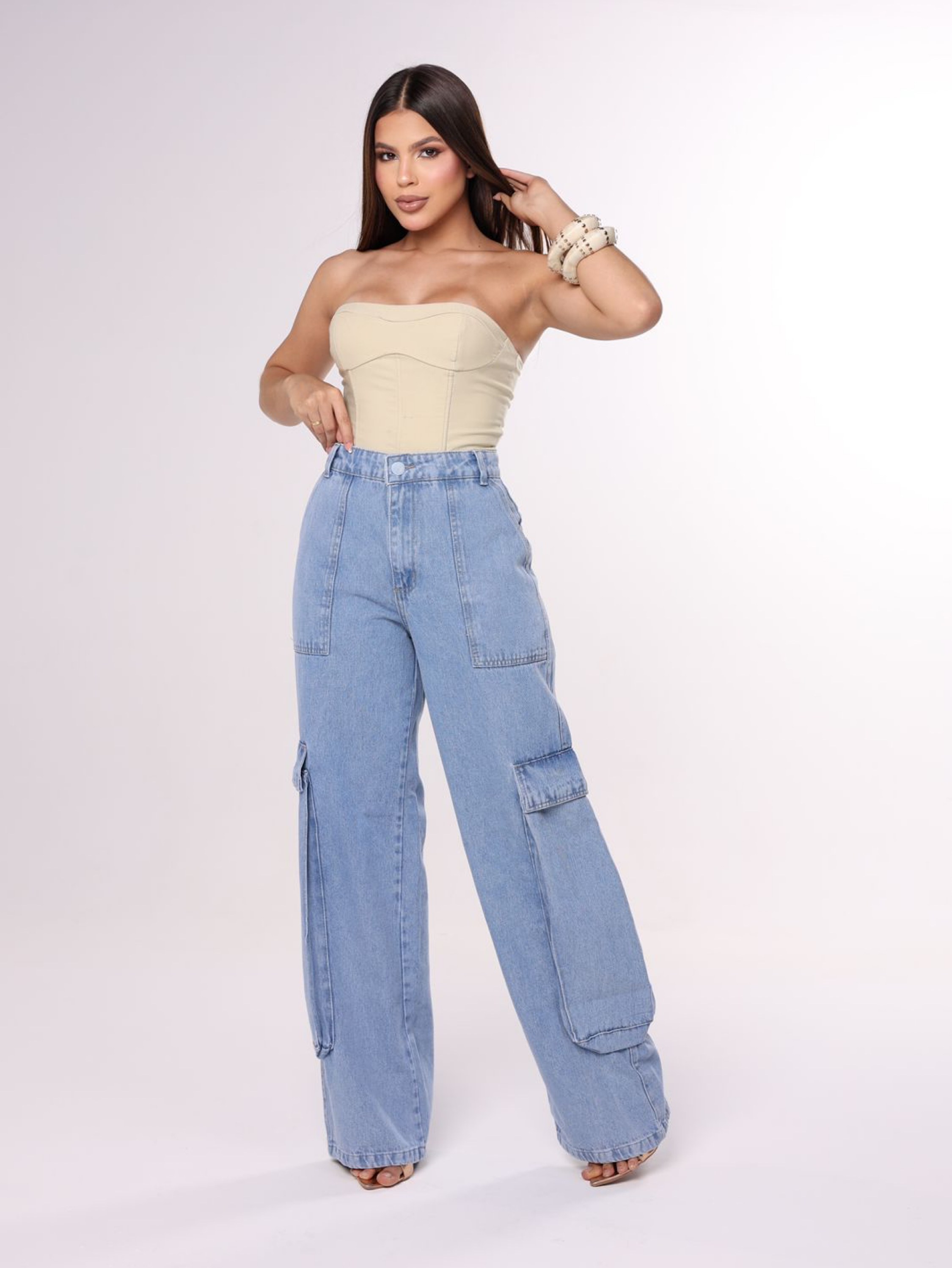 Calça wide leg cargo jeans feminina