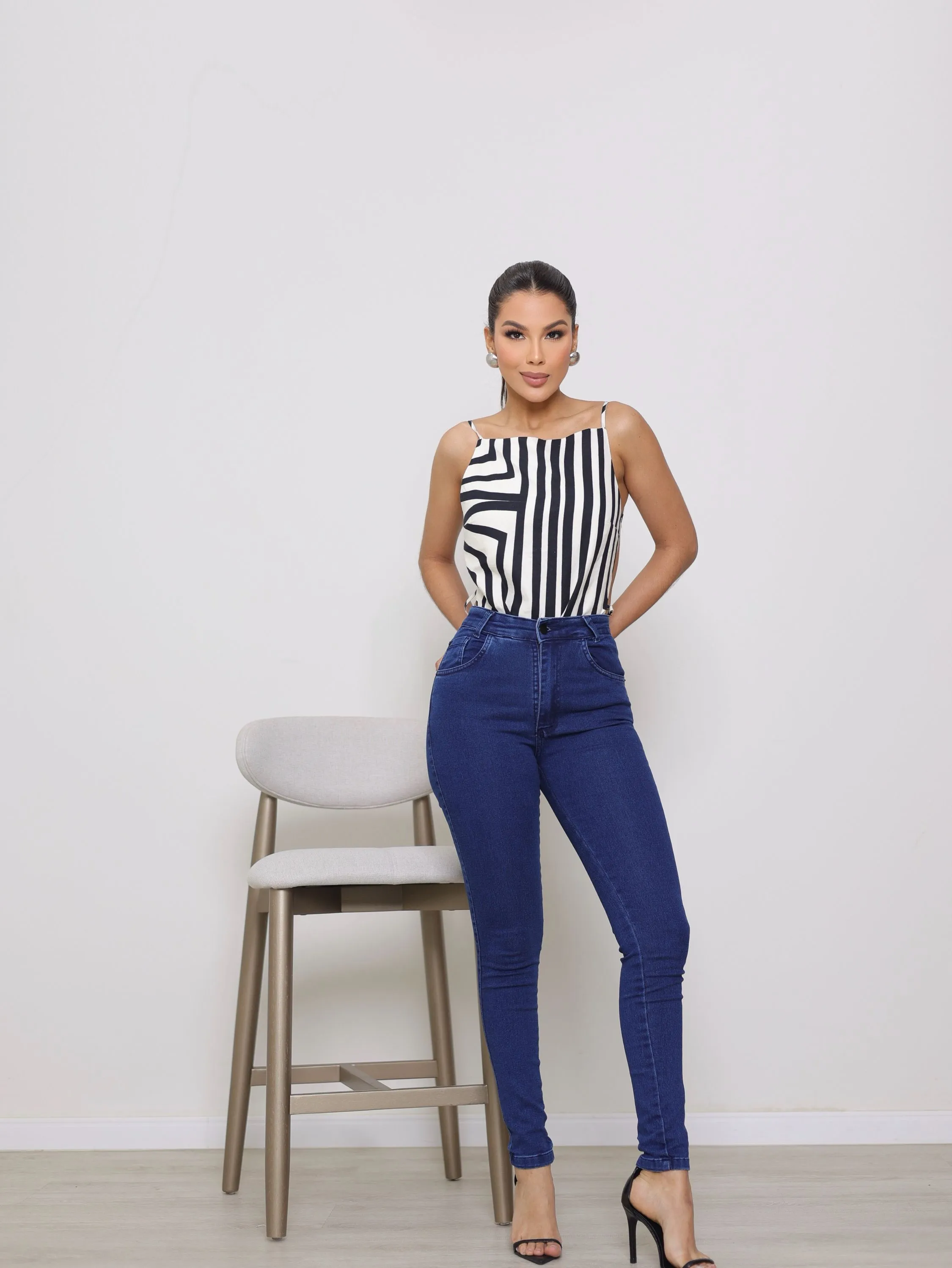 Calça skinny jeans feminina