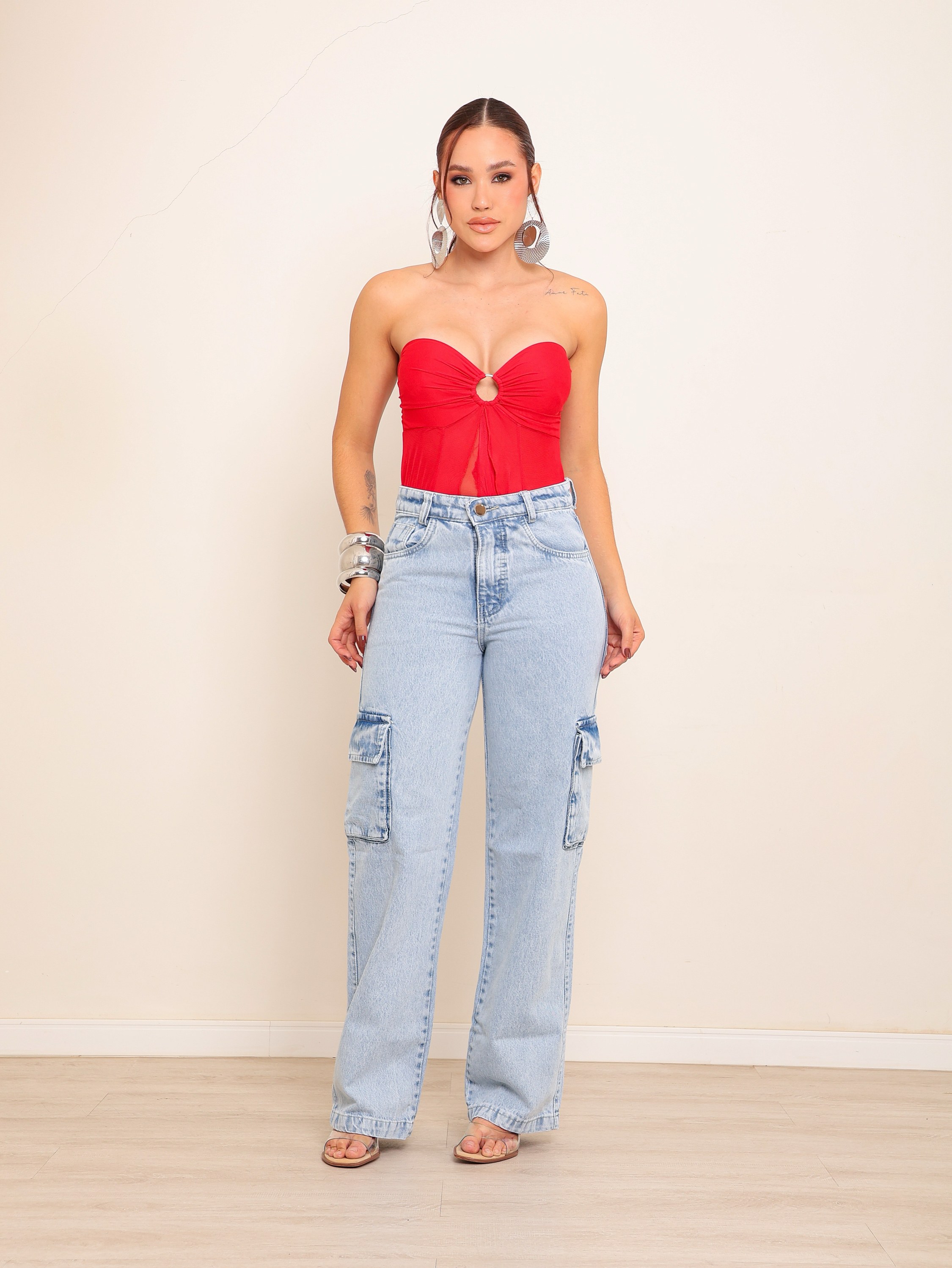 Calça wide leg cargo jeans feminina