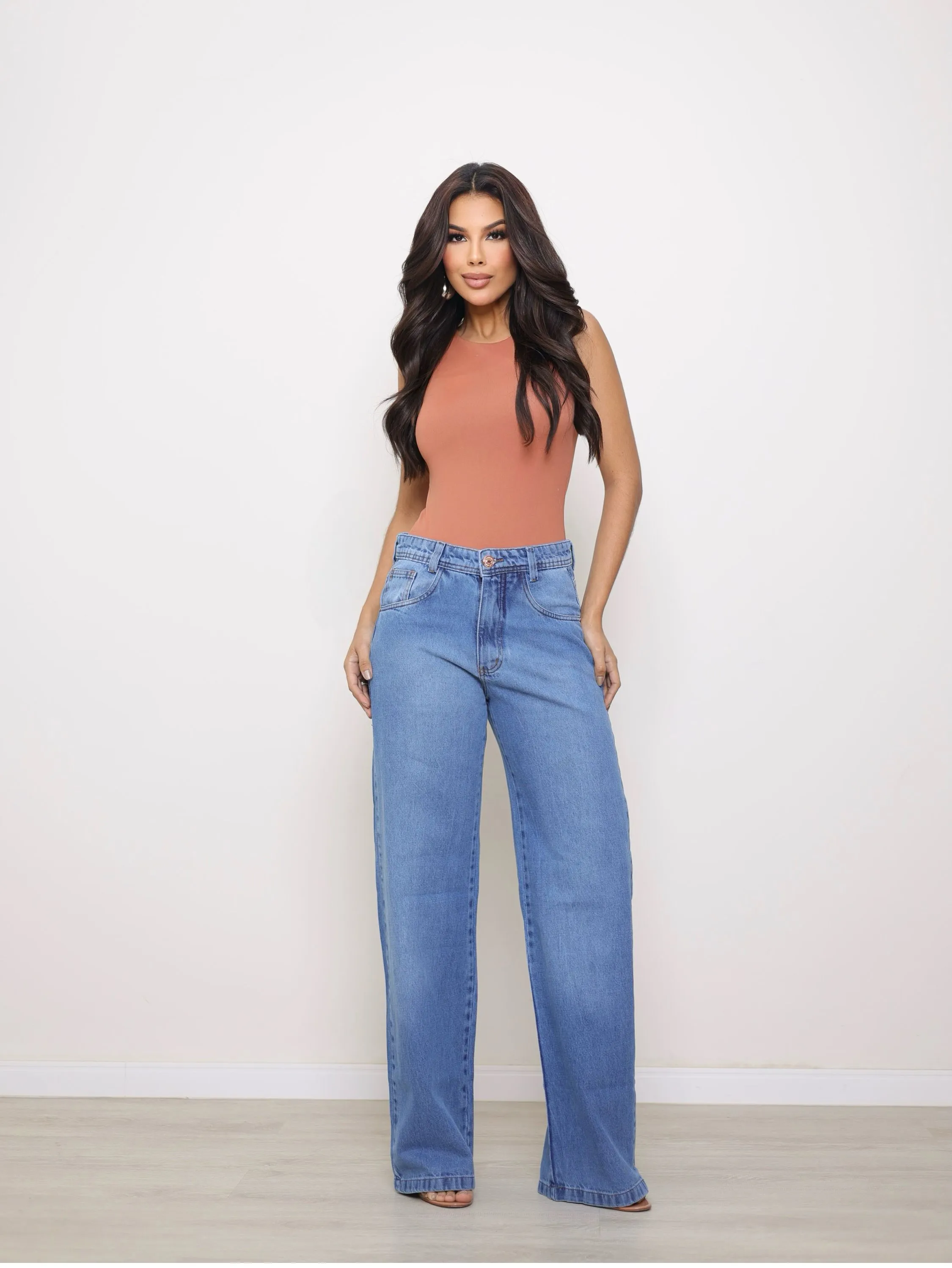 Calça wide leg jeans feminina