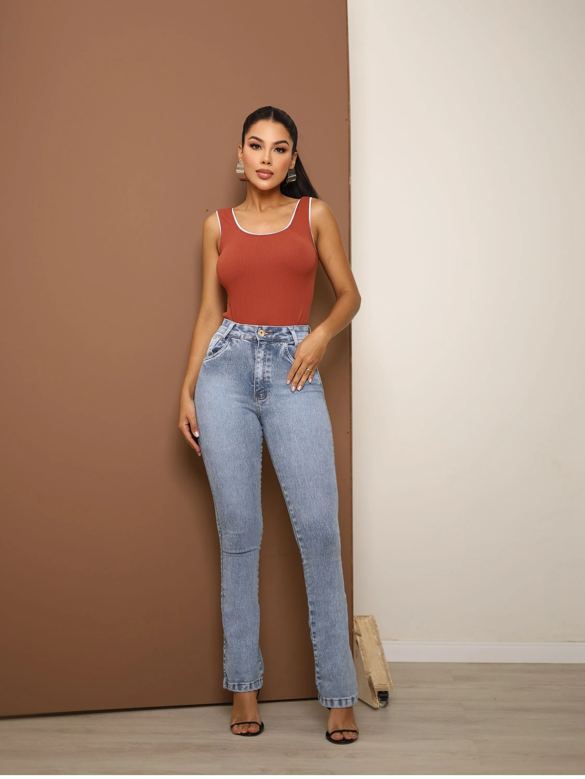 Calça Flare jeans feminina