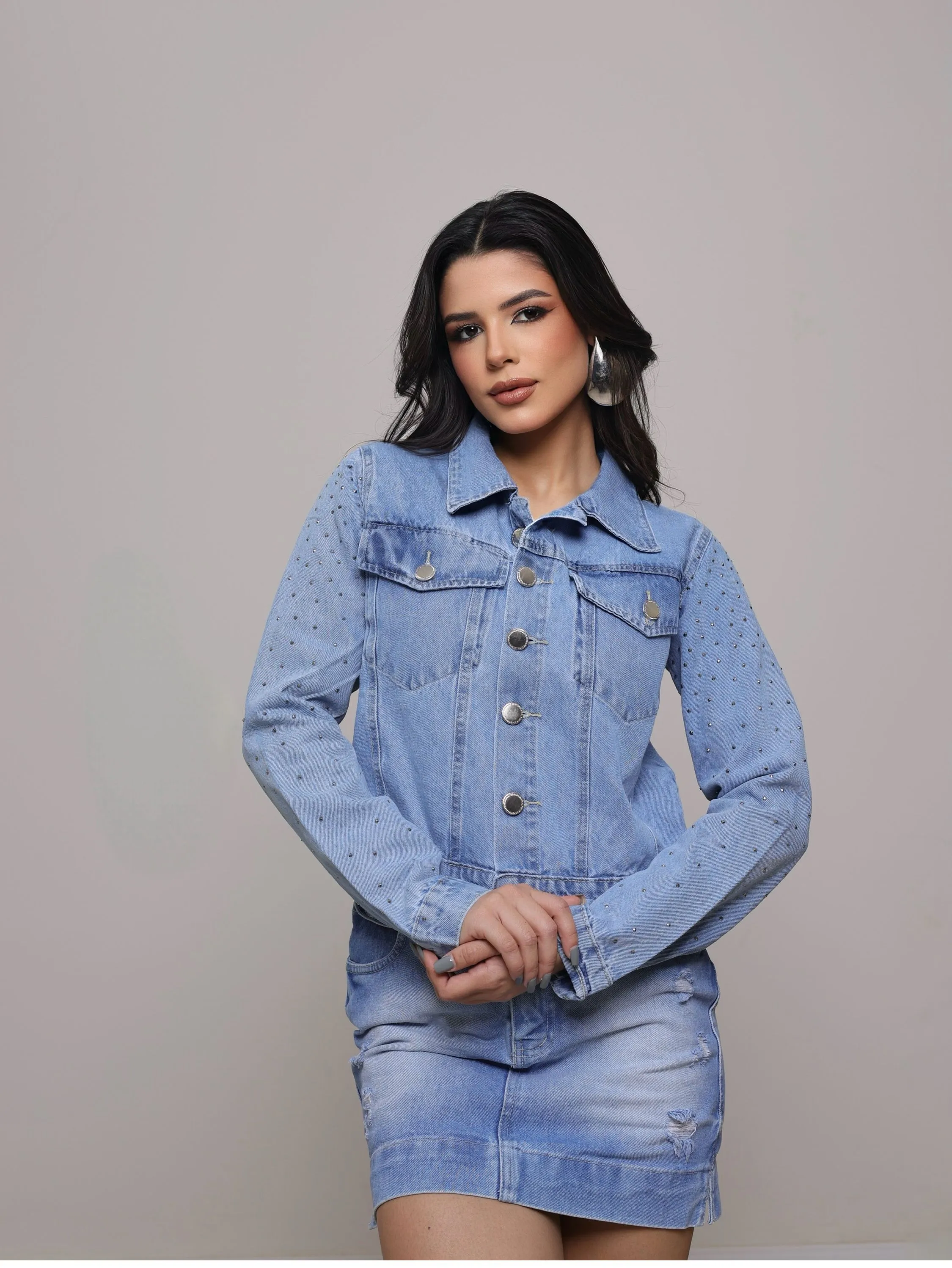 Jaqueta jeans feminina de strass