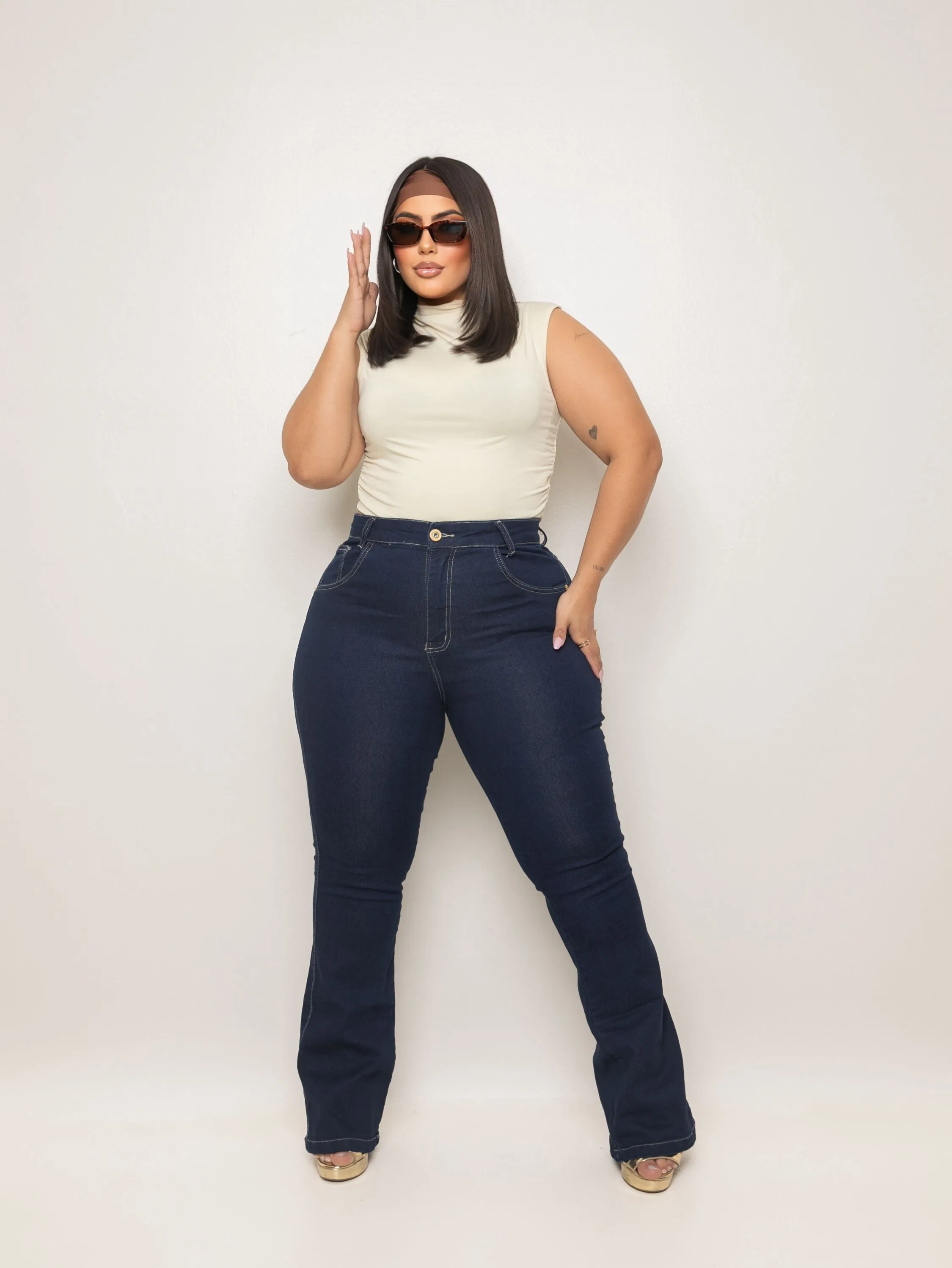 Calça flare jeans feminina plus size