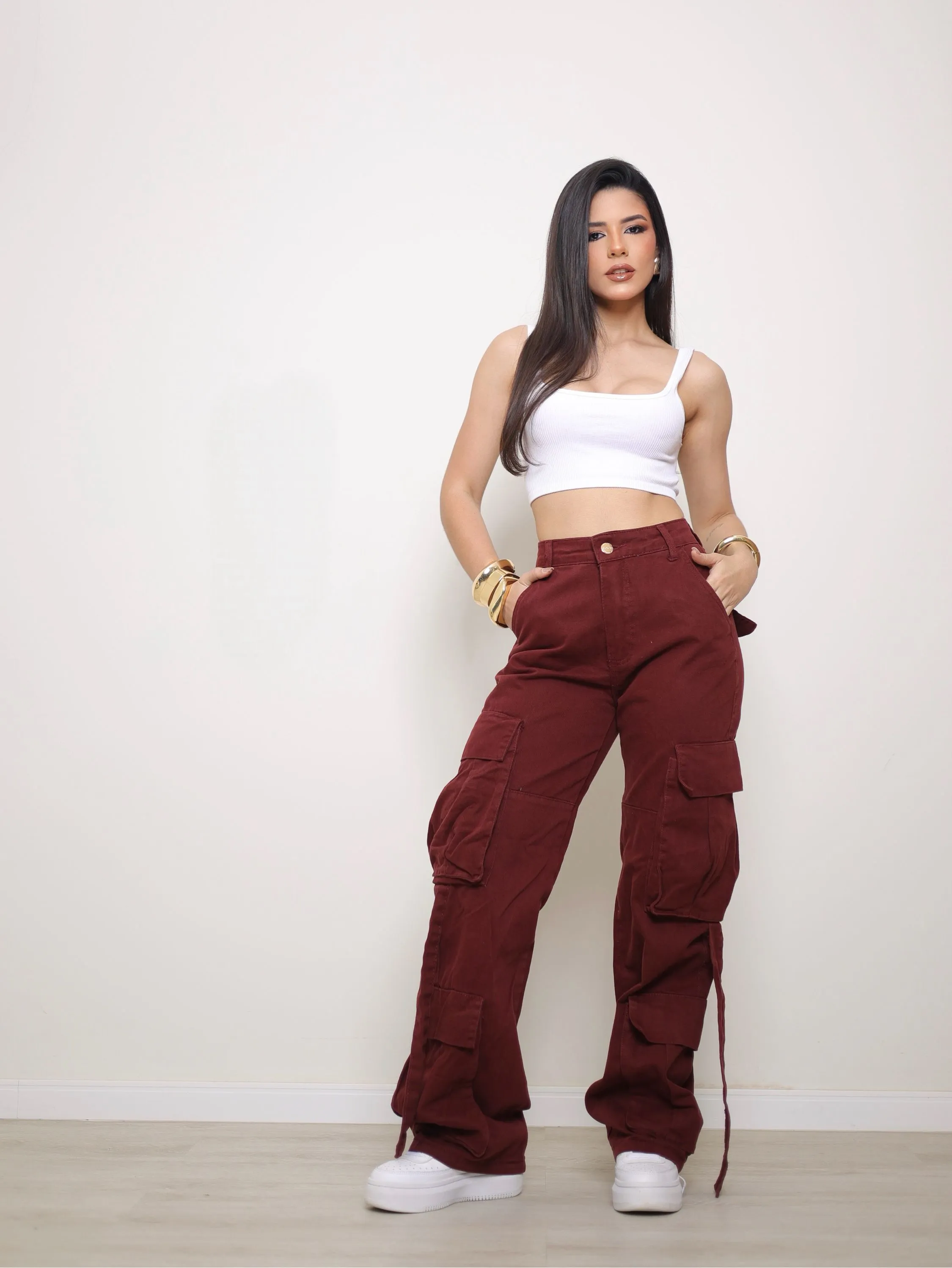 Calça wide leg cargo jeans feminina