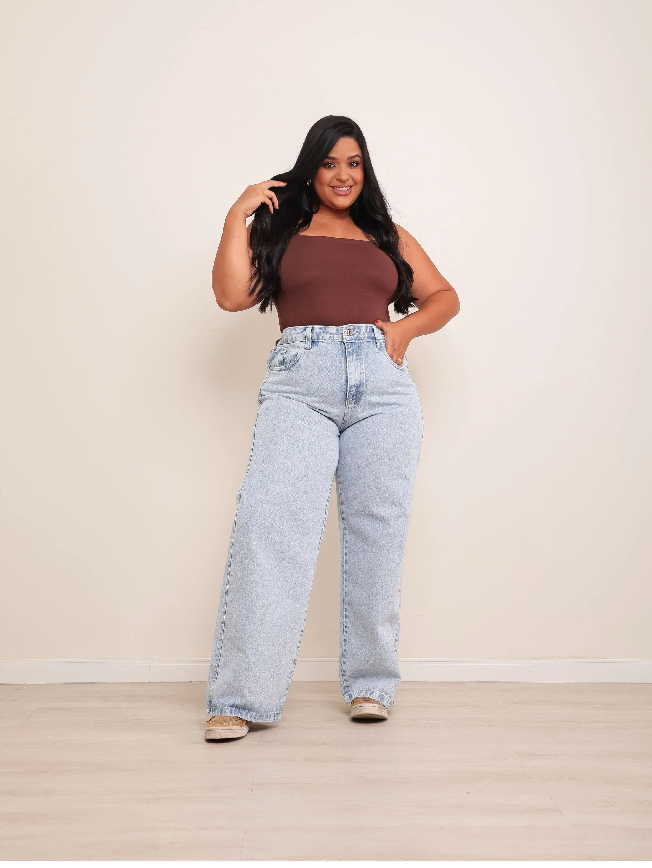 Calça wide leg jeans feminina plus size