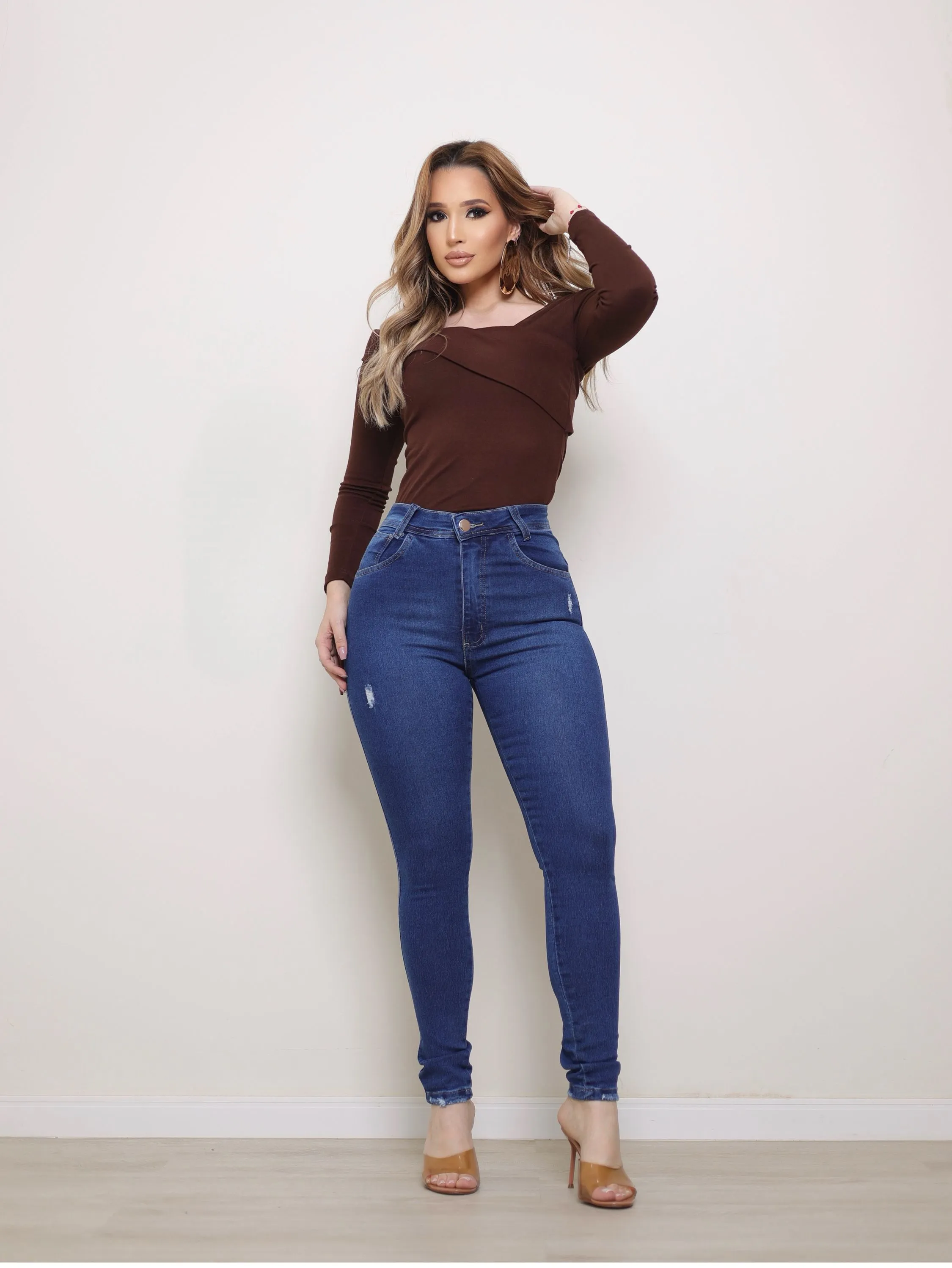 Calça skinny jeans feminina