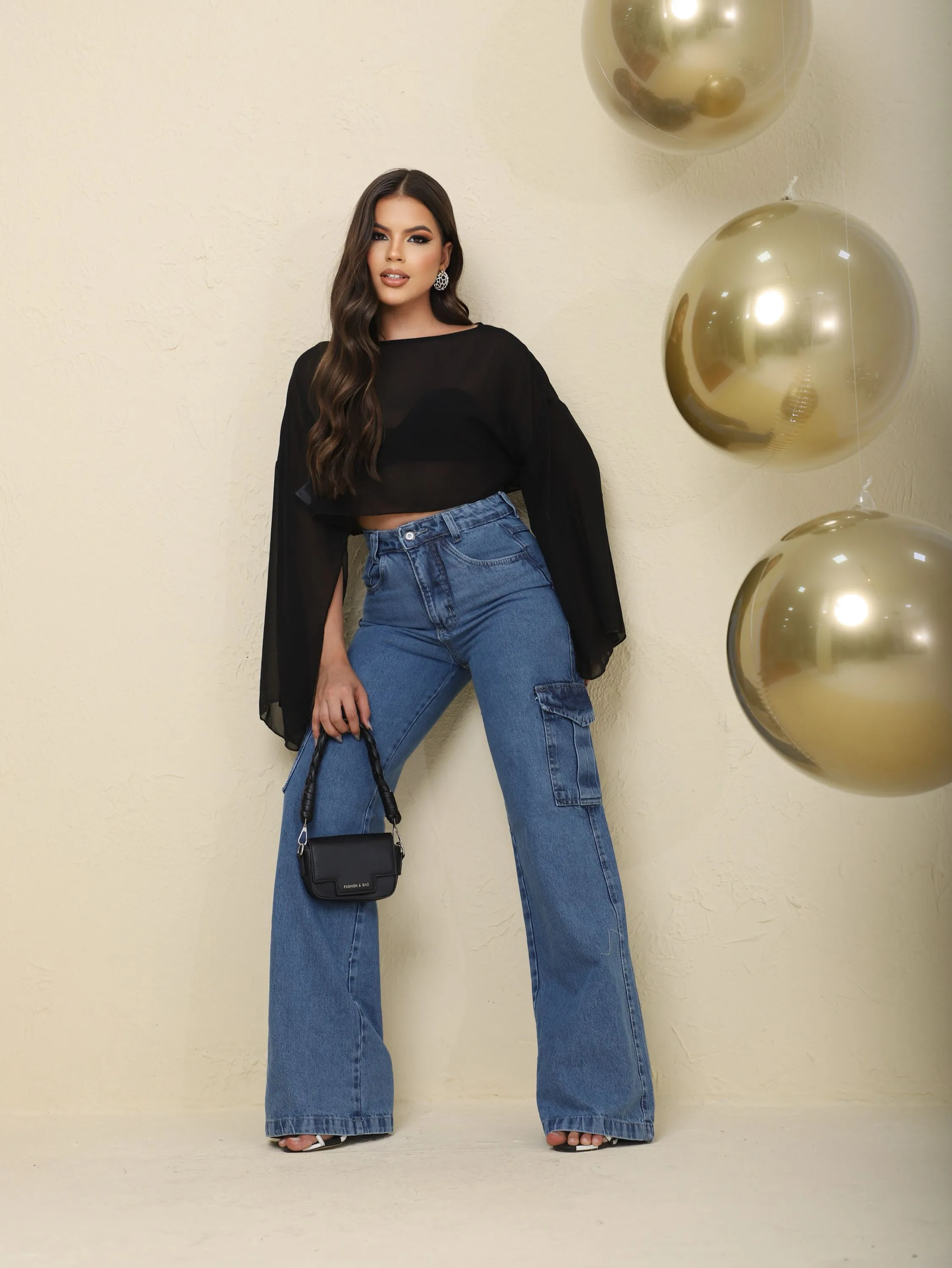 Calça wide leg cargo jeans feminina