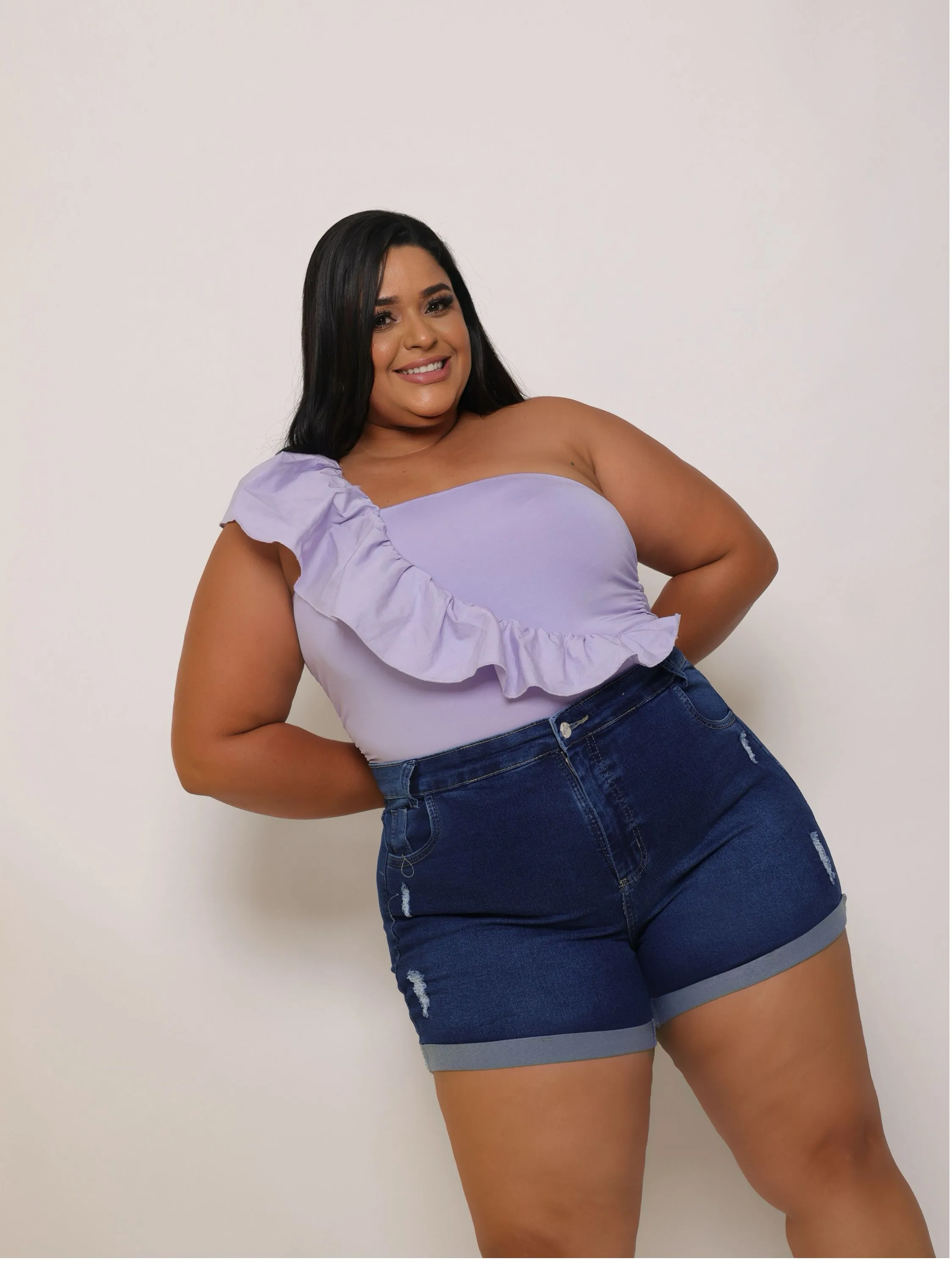 Short jeans feminino plus size