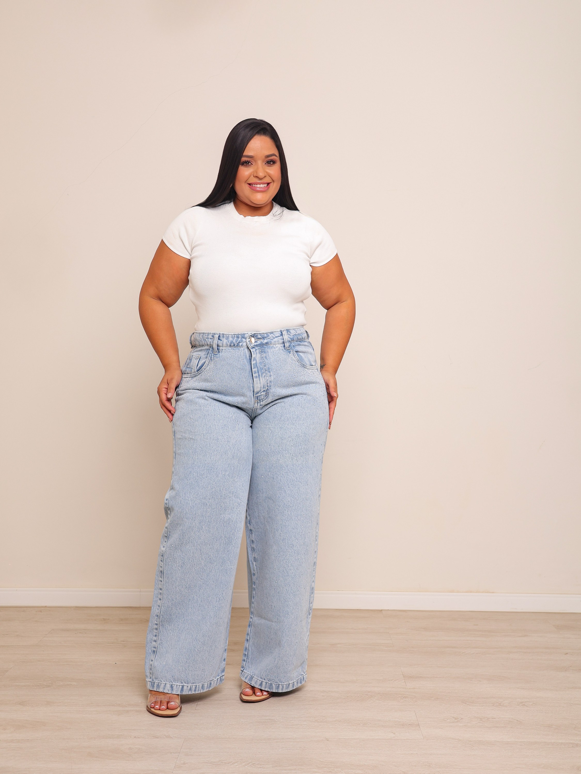 Calça wide leg jeans feminina plus size de strass