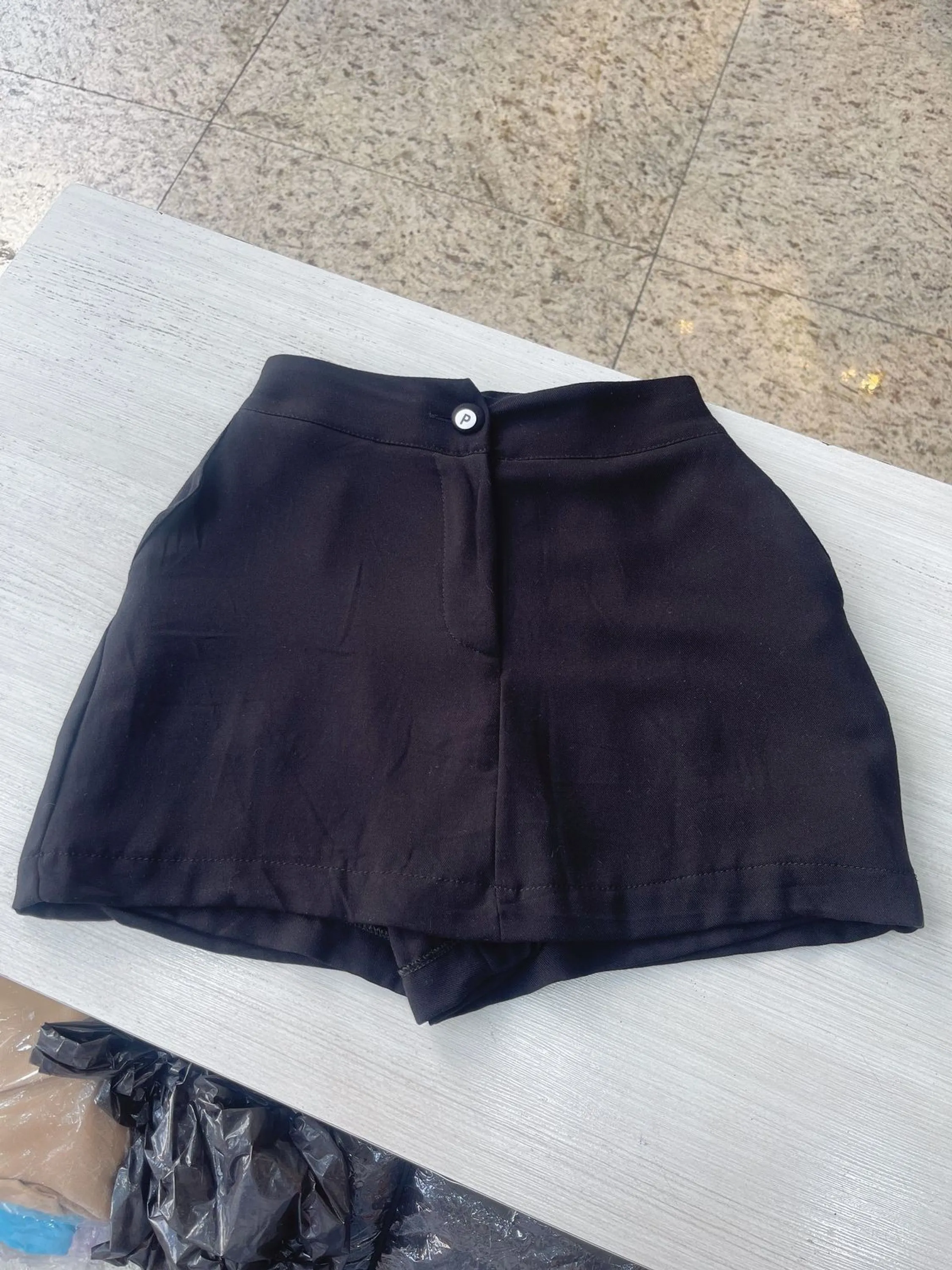 Saia short