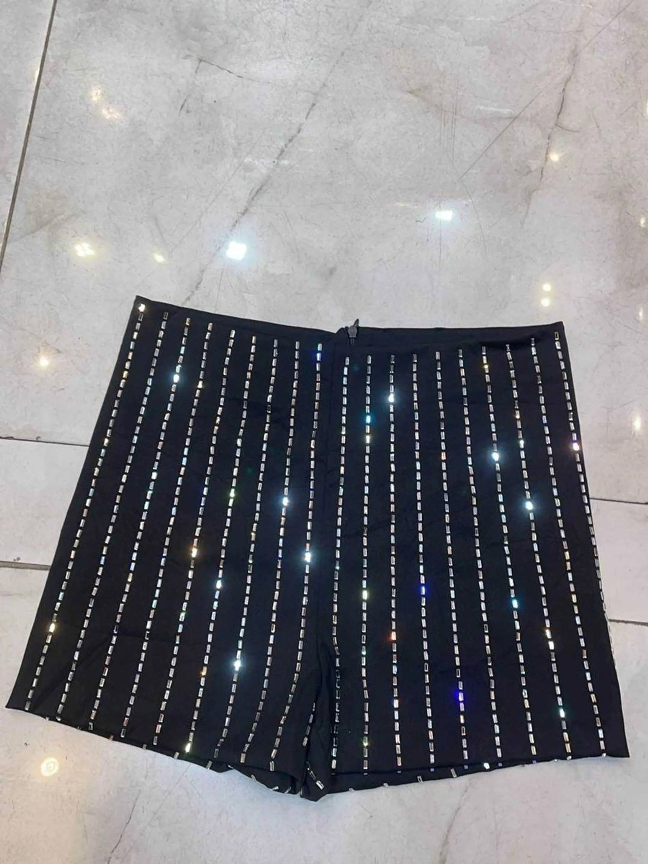 Shorts feminino com strass (901)